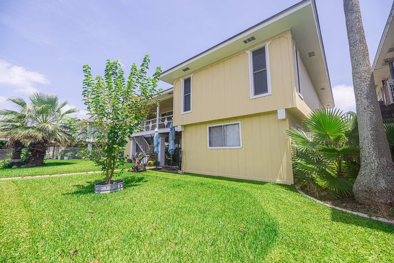 Photo 7 of 321 Ling Street, Hitchcock, TX