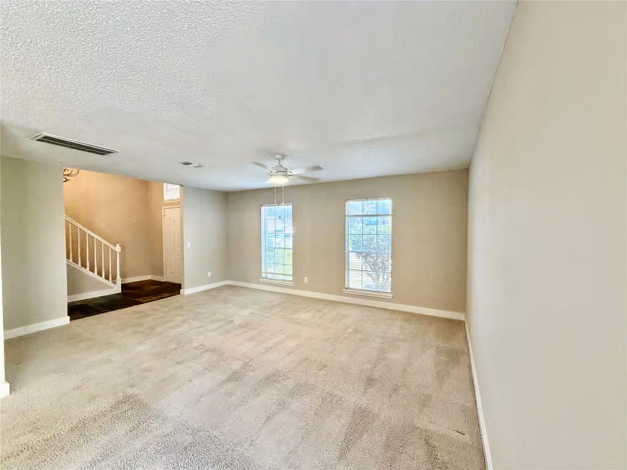Photo 4 of 16006 Maple Acres Court, Houston, TX