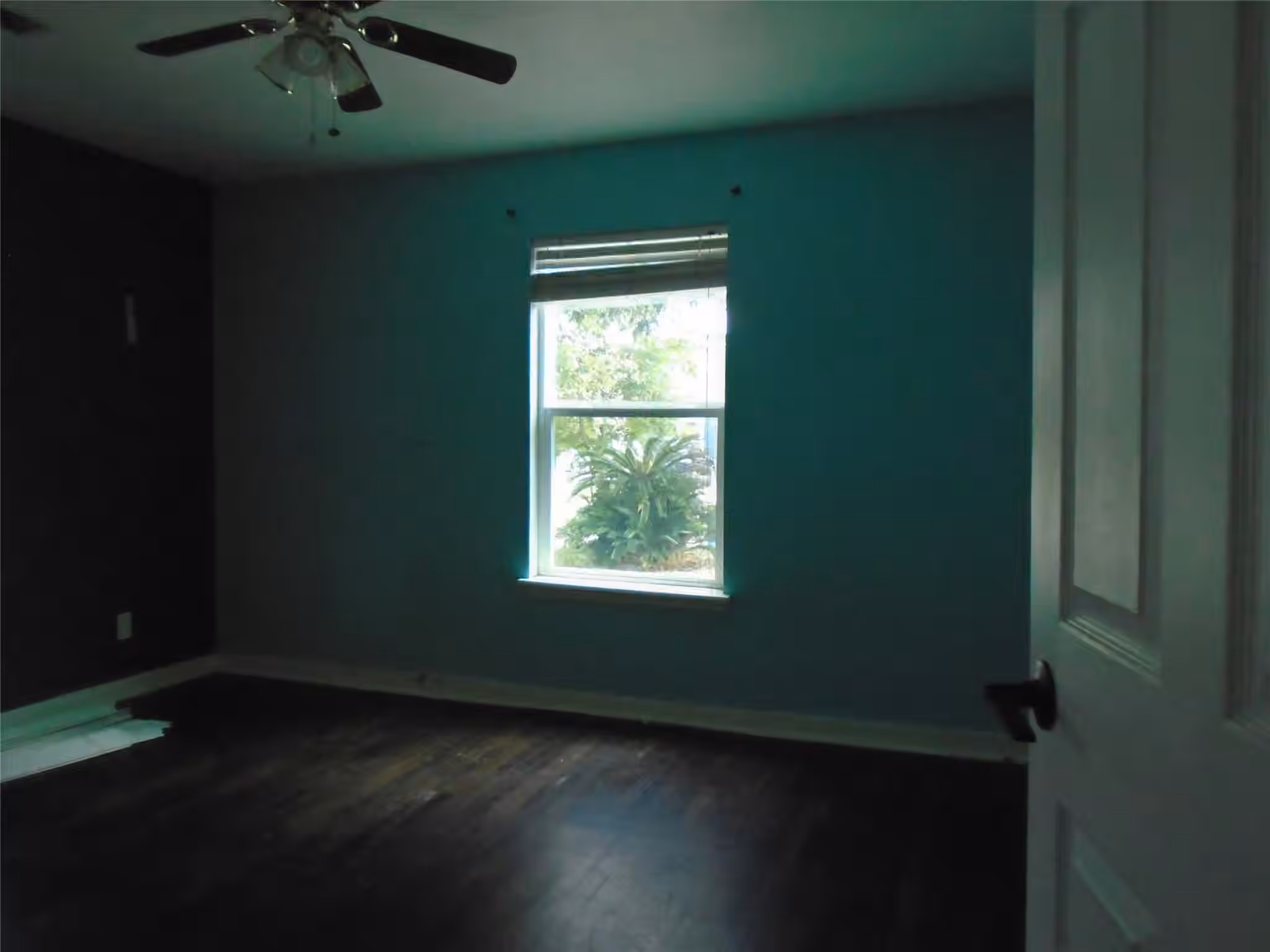 Photo 5 of 7527 Erath Street, Houston, TX