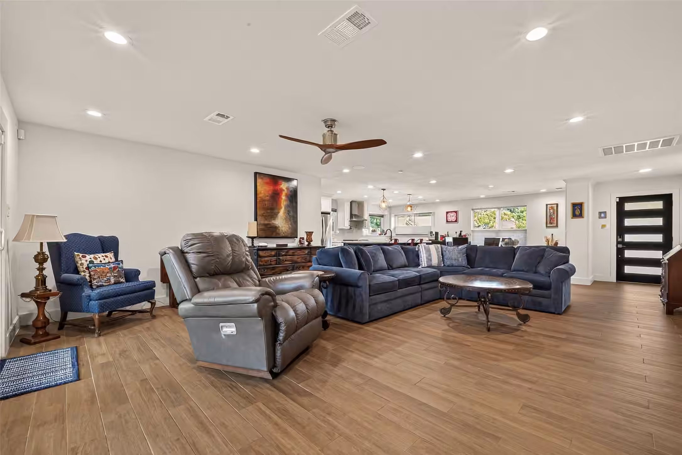 Photo 7 of 9203 Bronco Drive, Houston, TX