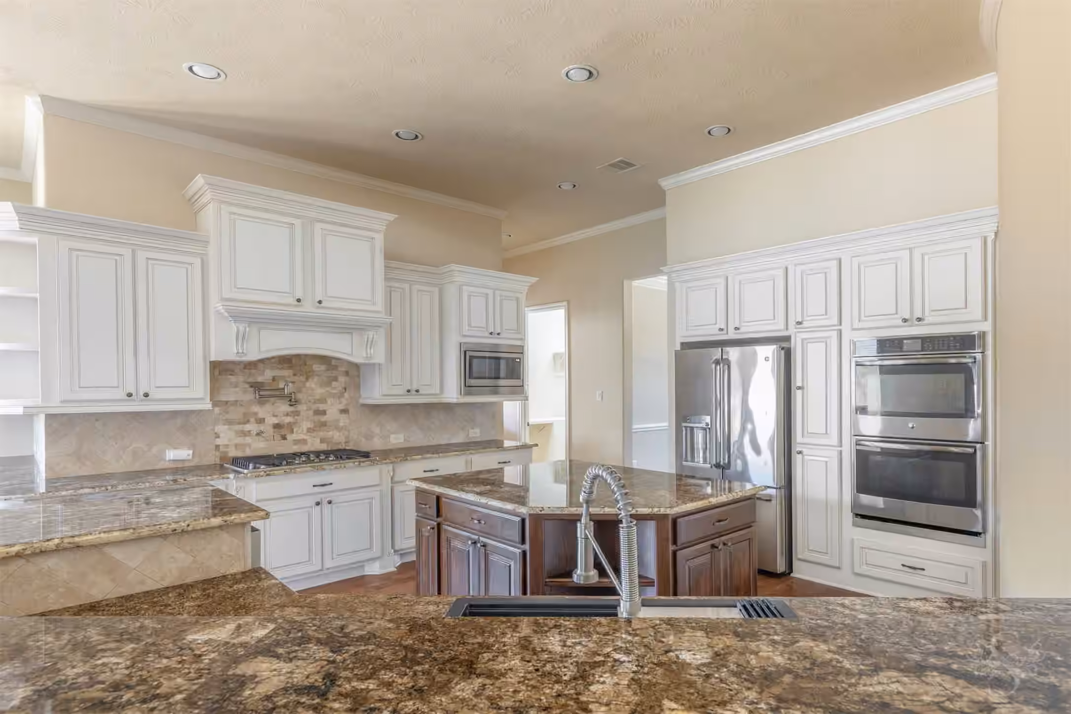 Photo 4 of 5803 Mustang Ridge Lane, Fulshear, TX