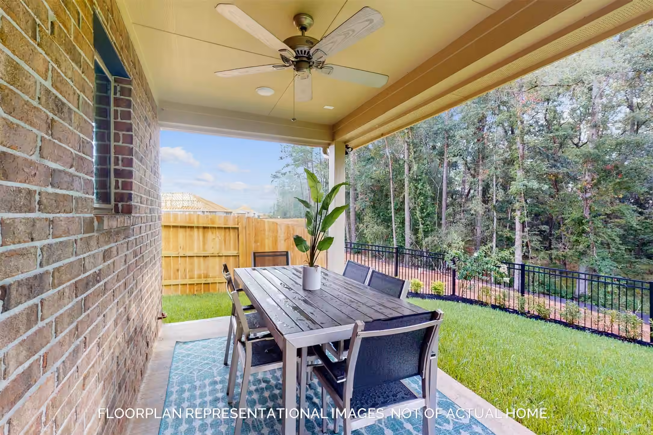 Photo 5 of 16326 Hayes Loop, Montgomery, TX