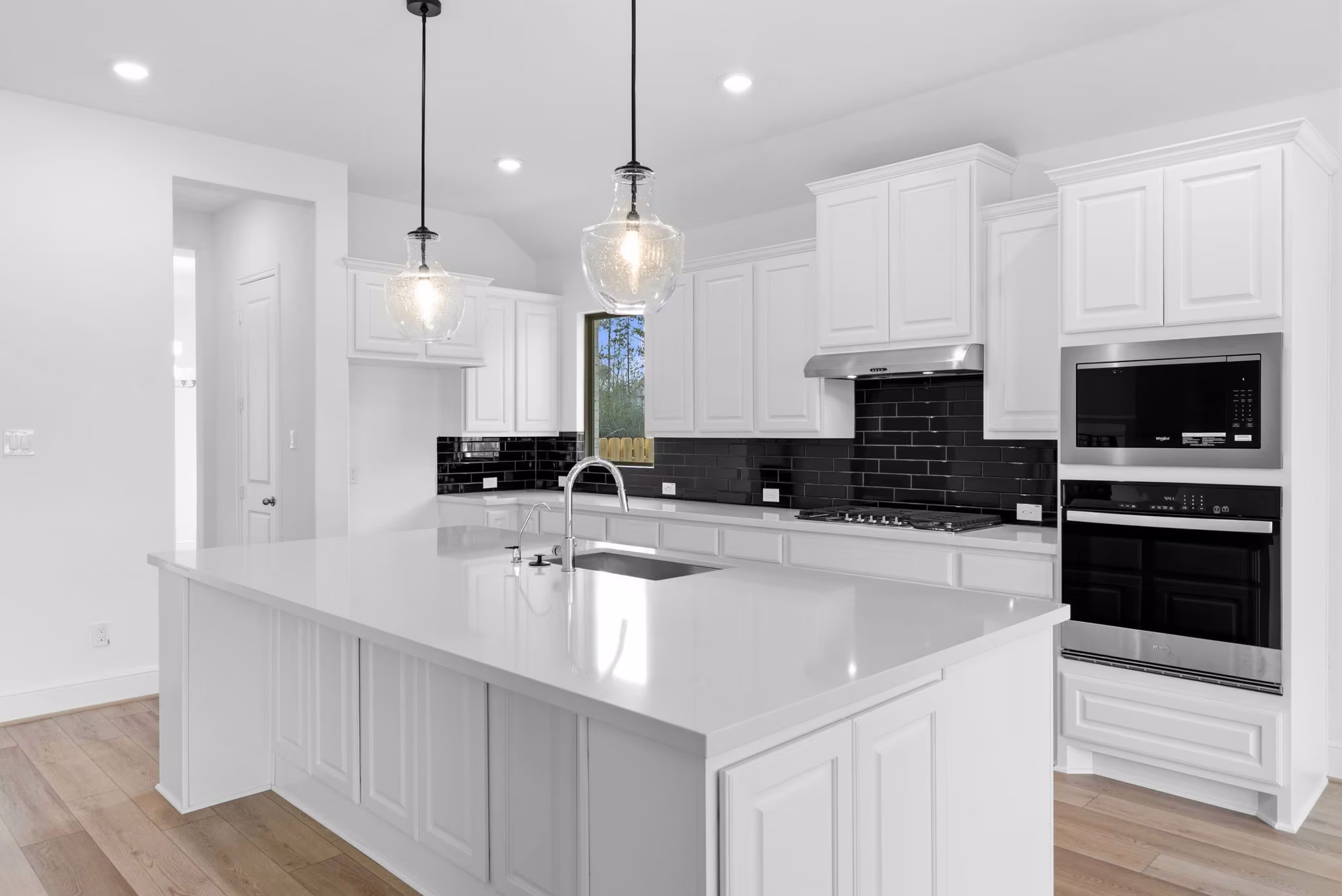 Photo 4 of 1716 Howler Way, Montgomery, TX