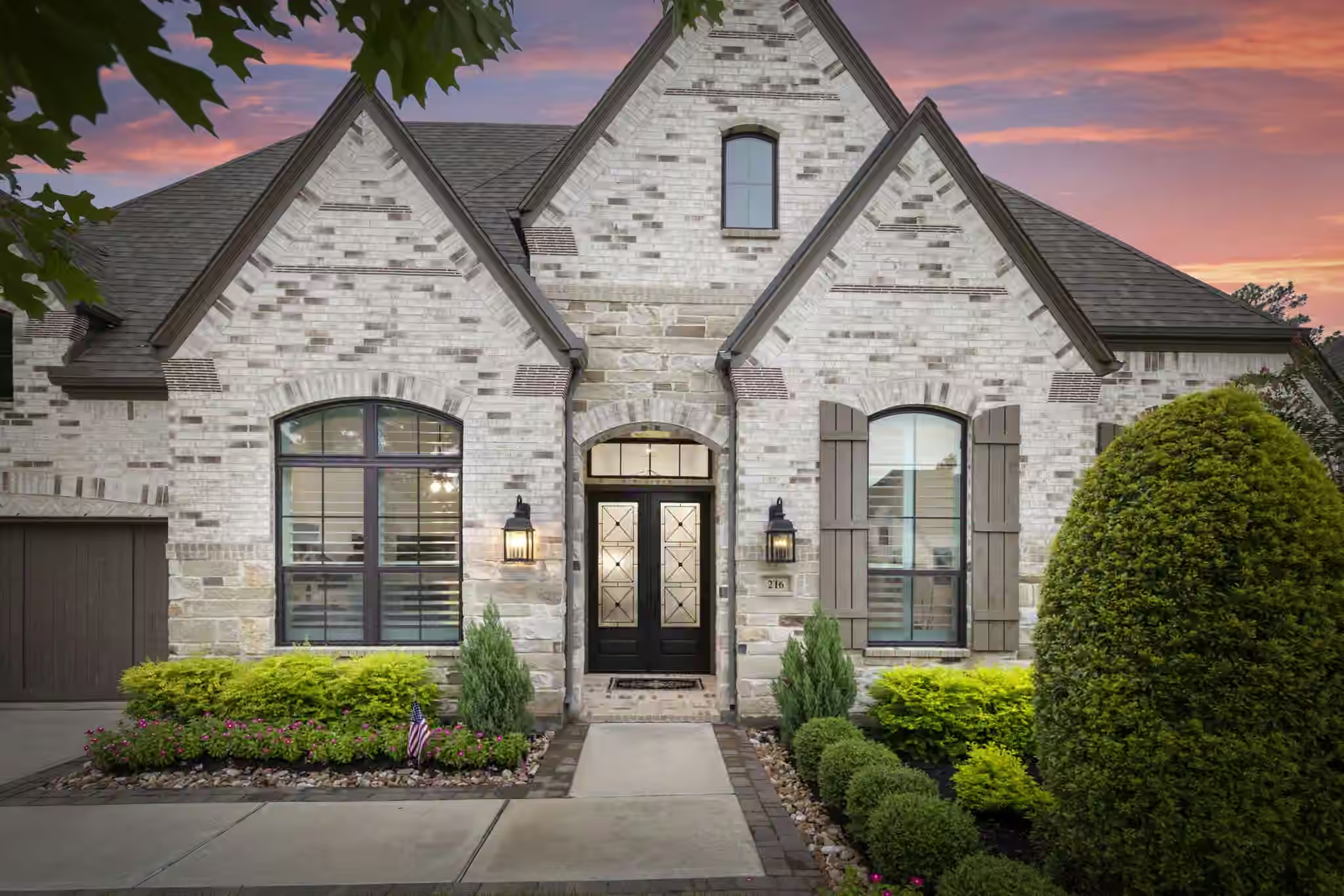 Photo 4 of 216 N Opulent Drive, Montgomery, TX