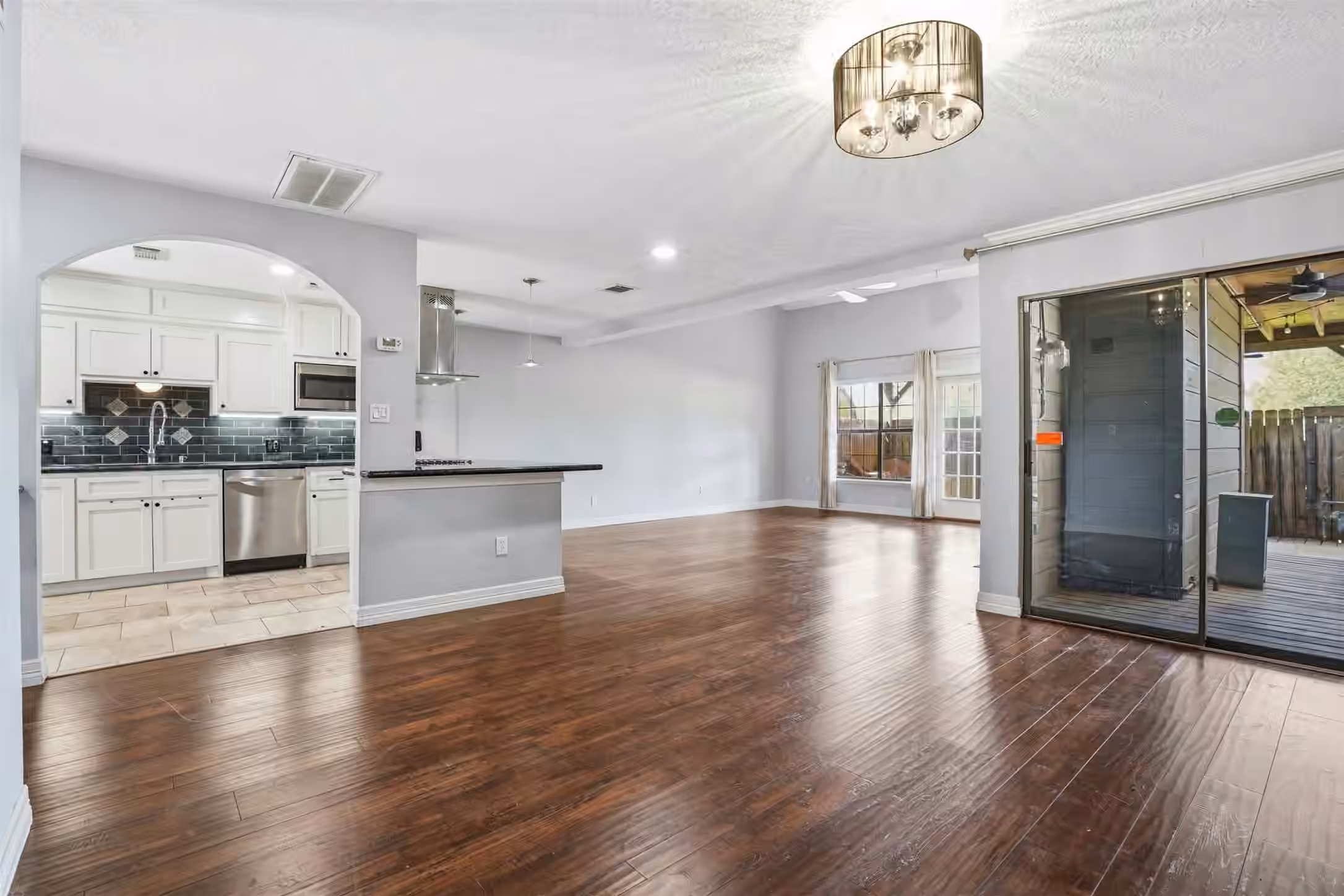 Photo 7 of 18024 Starboard Drive, Houston, TX