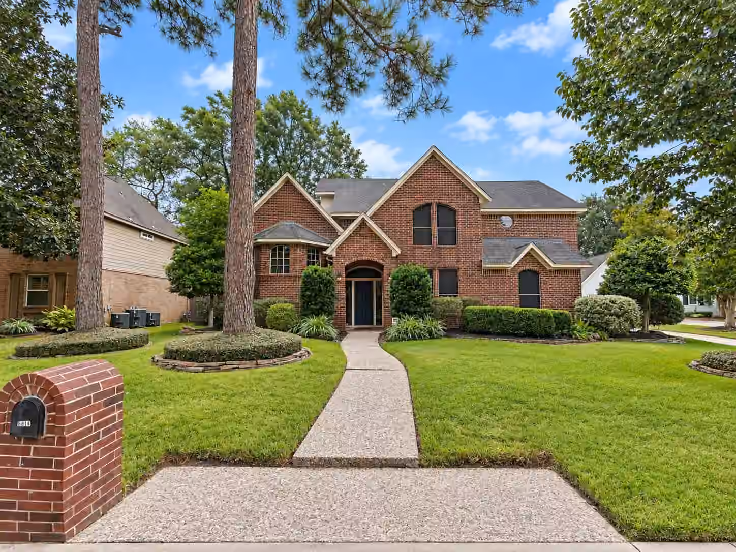 Photo of 5814 Woodland Creek Drive, Kingwood, TX