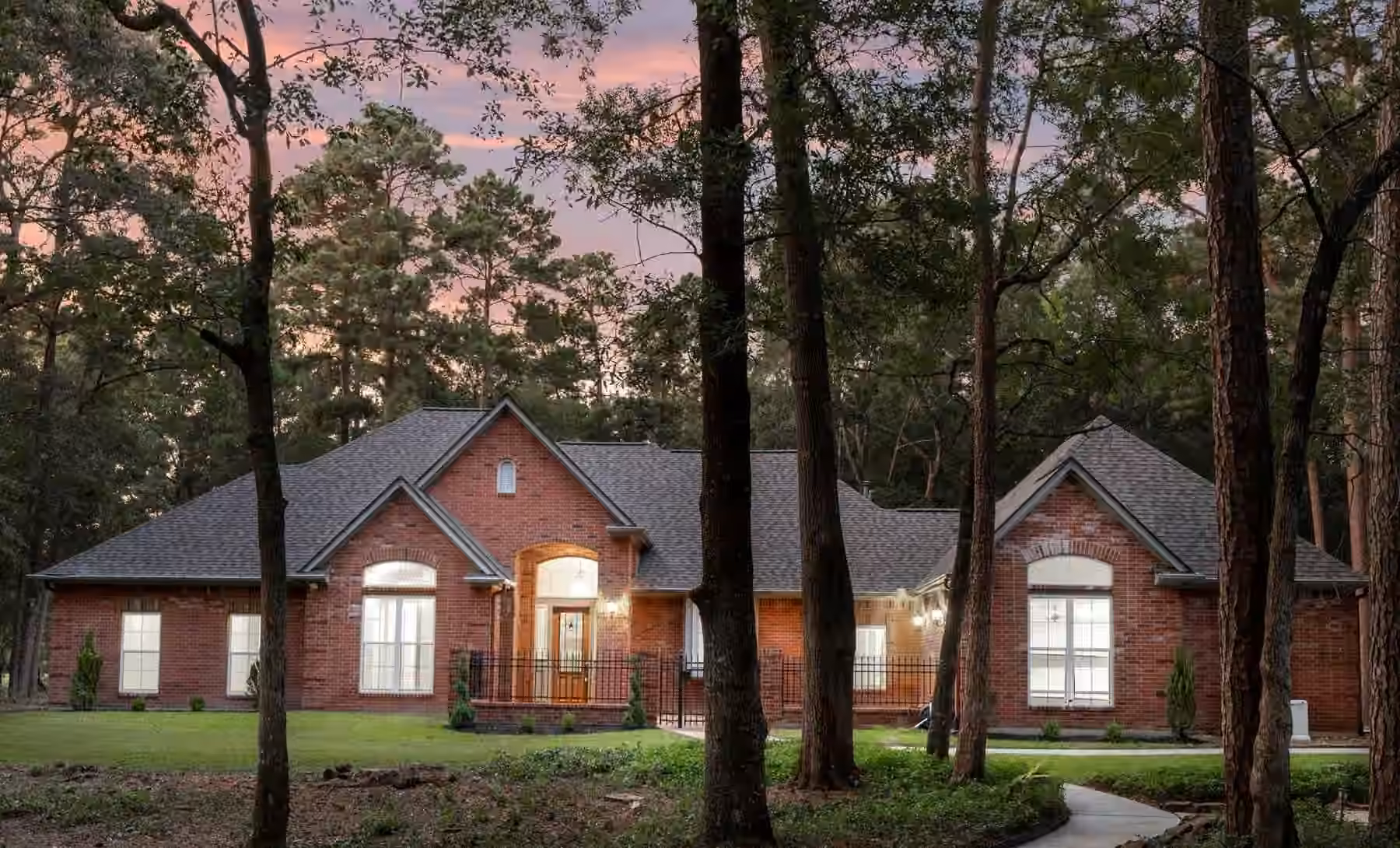 Photo of 10857 Lake Forest Drive, Conroe, TX 77384