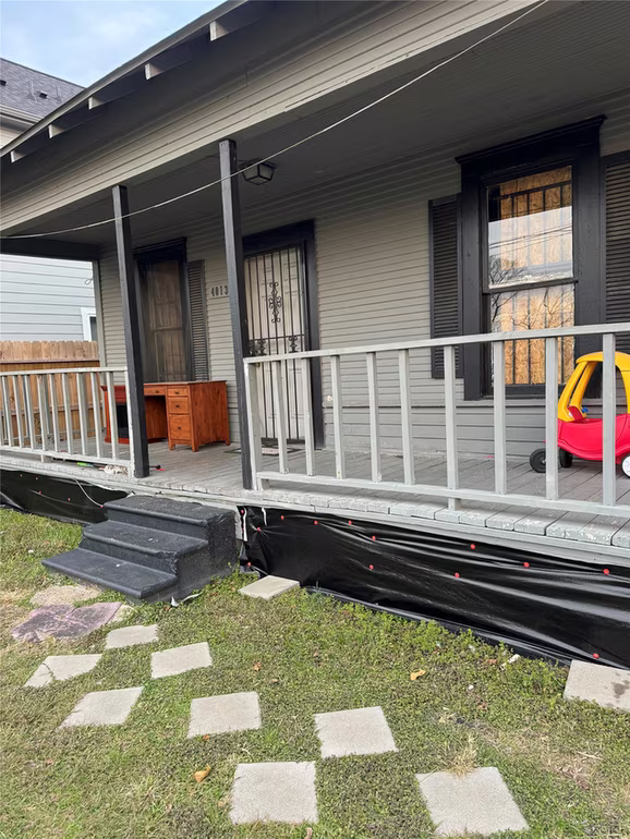 Photo 2 of 4013 King Street, Houston, TX