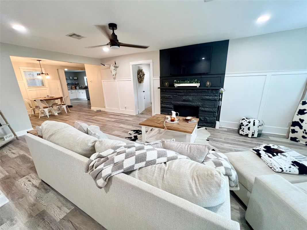Photo 2 of 1217 18th Avenue N, Texas City, TX