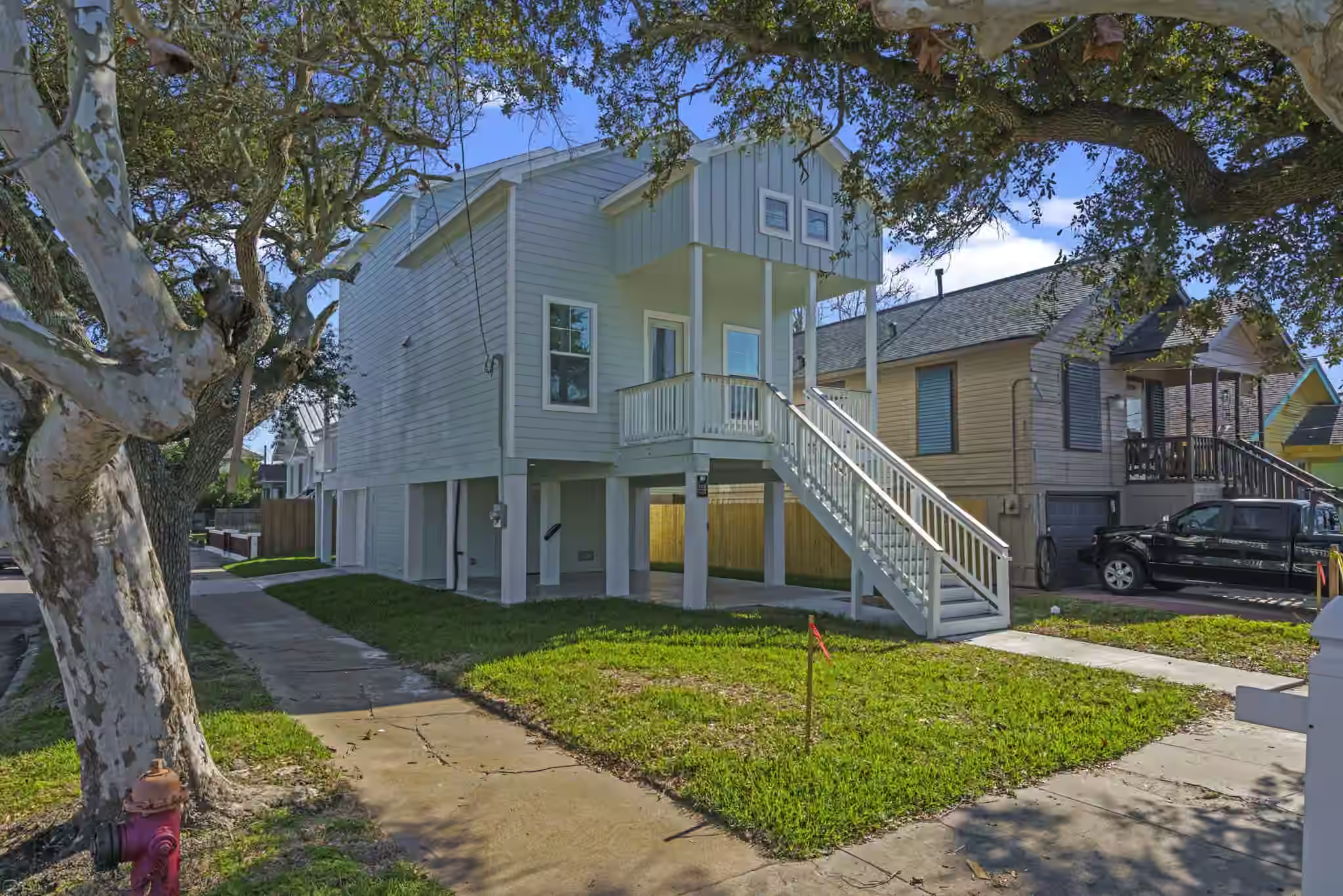Photo 5 of 2202 31st Street, Galveston, TX