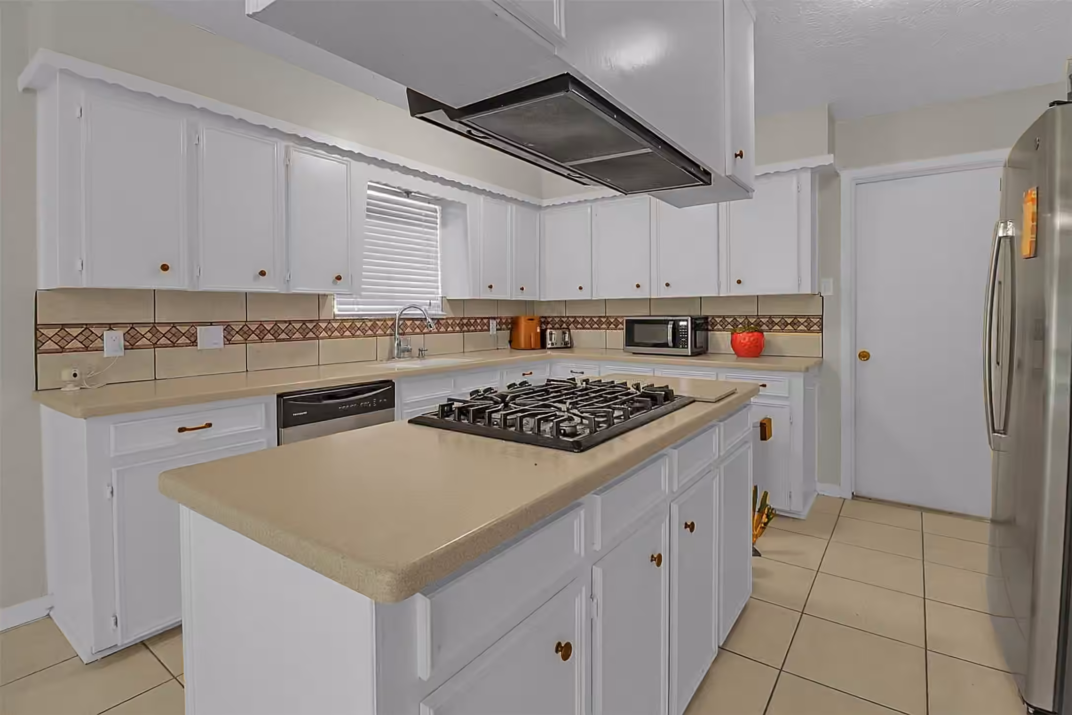 Photo 6 of 4205 Lariat Drive, Baytown, TX