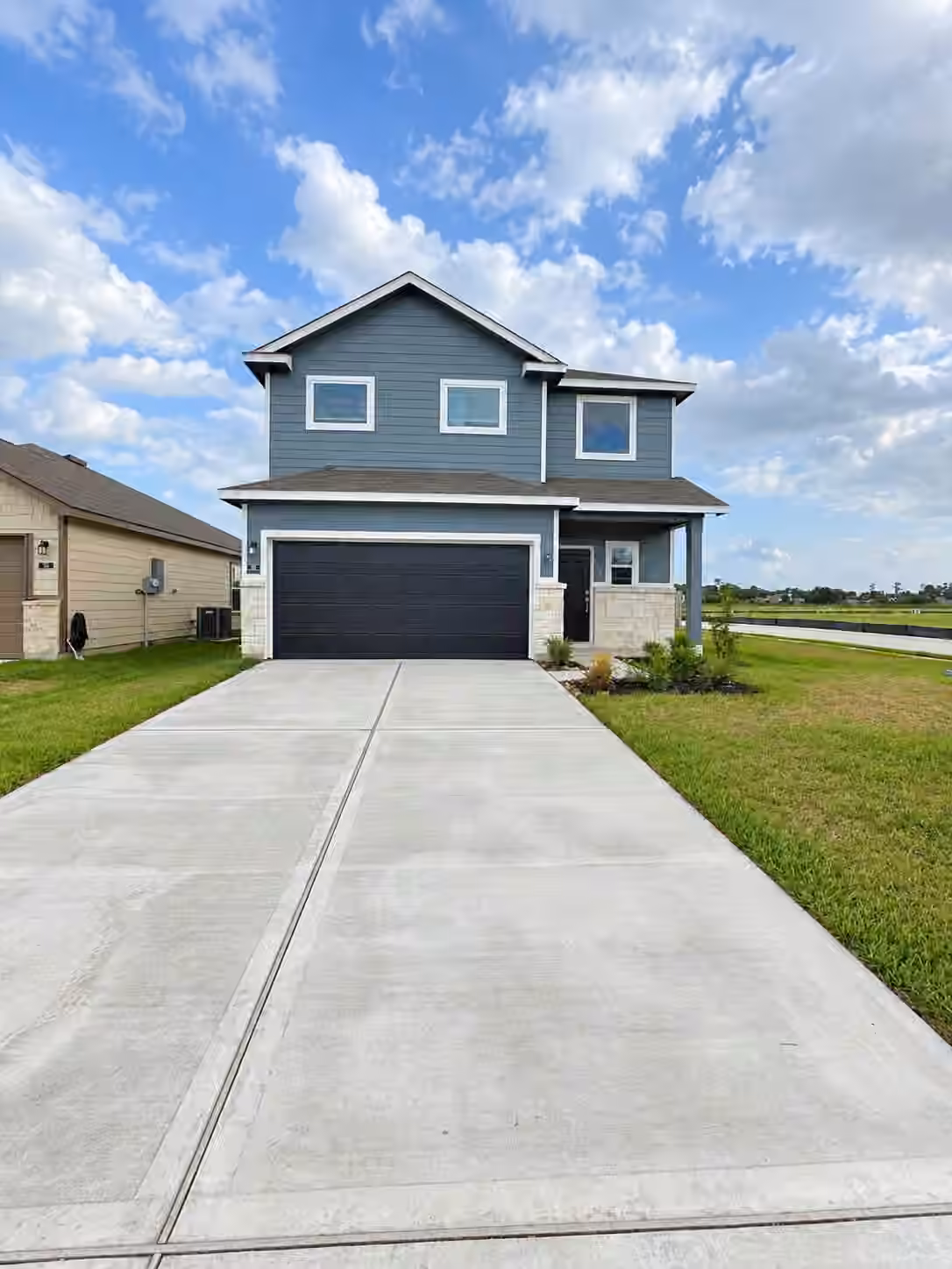 Photo of 517 Oak Chase Avenue, Dayton, TX 77535