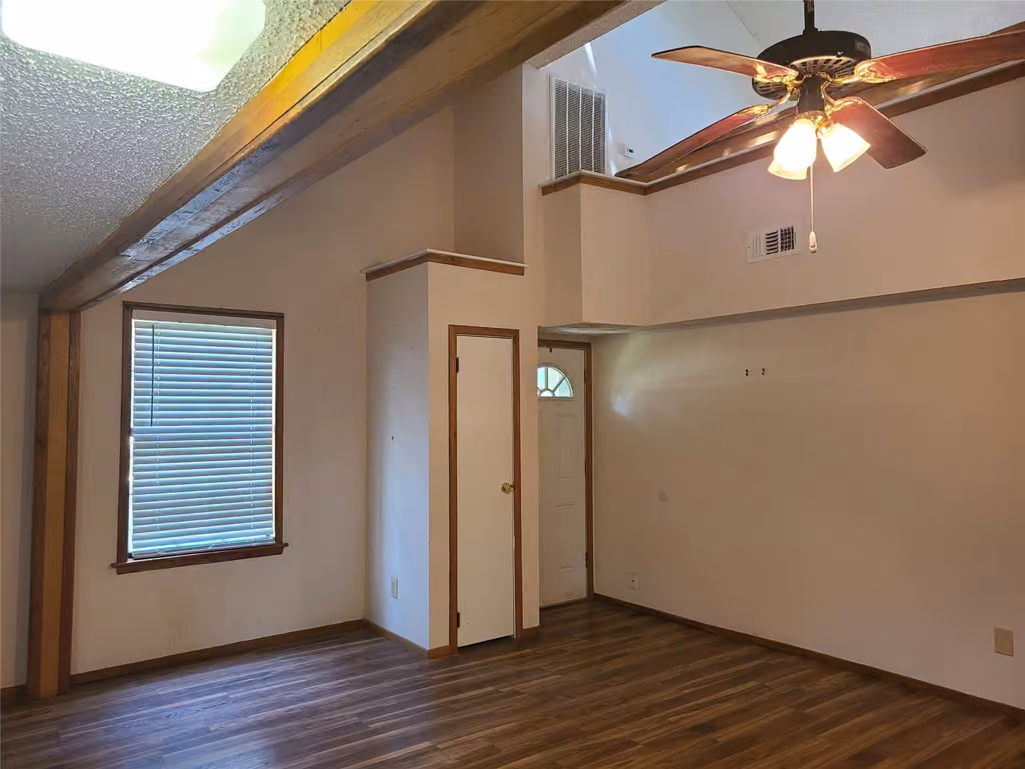 Photo 5 of 26605 Orchid Court, Huntsville, TX