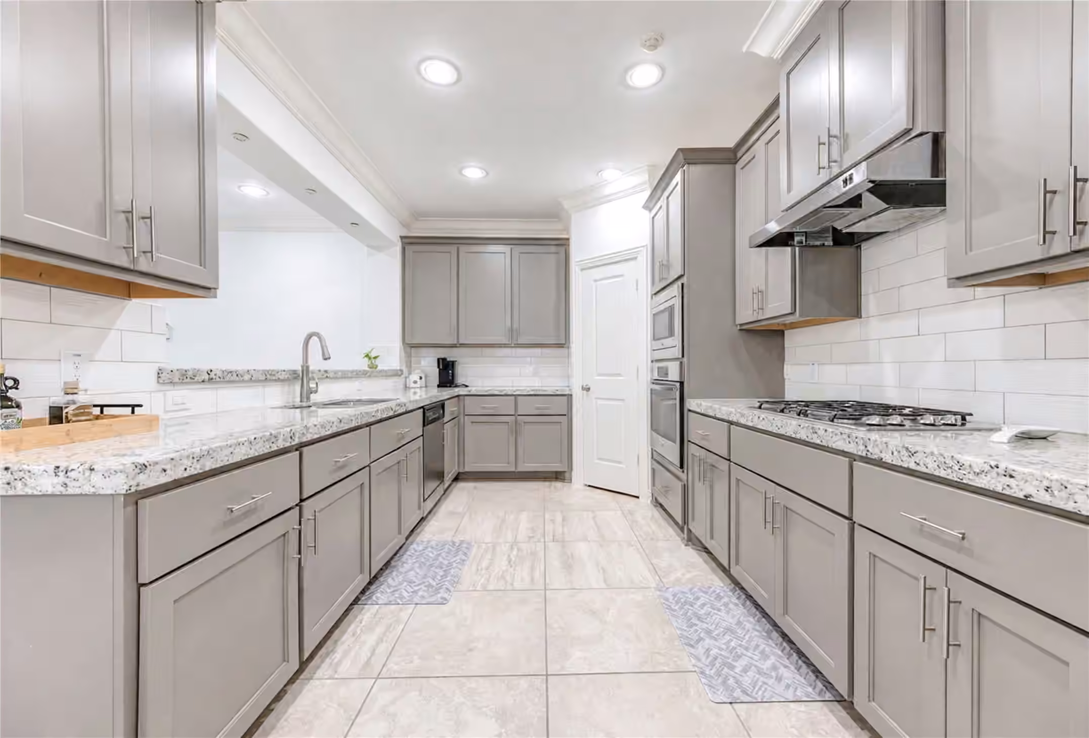 Photo 4 of 13605 Teal Bluff Lane, Houston, TX