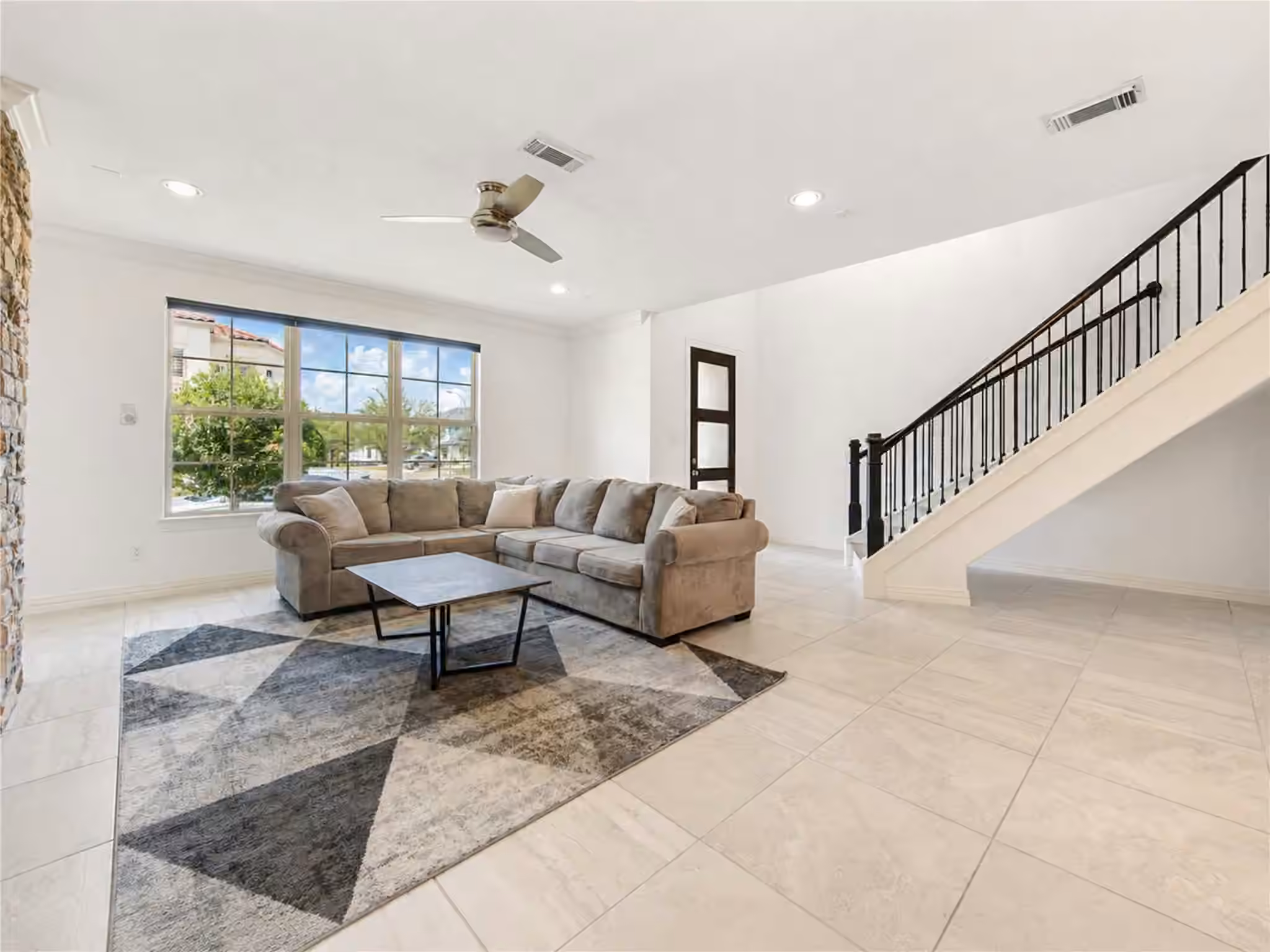 Photo 5 of 13605 Teal Bluff Lane, Houston, TX