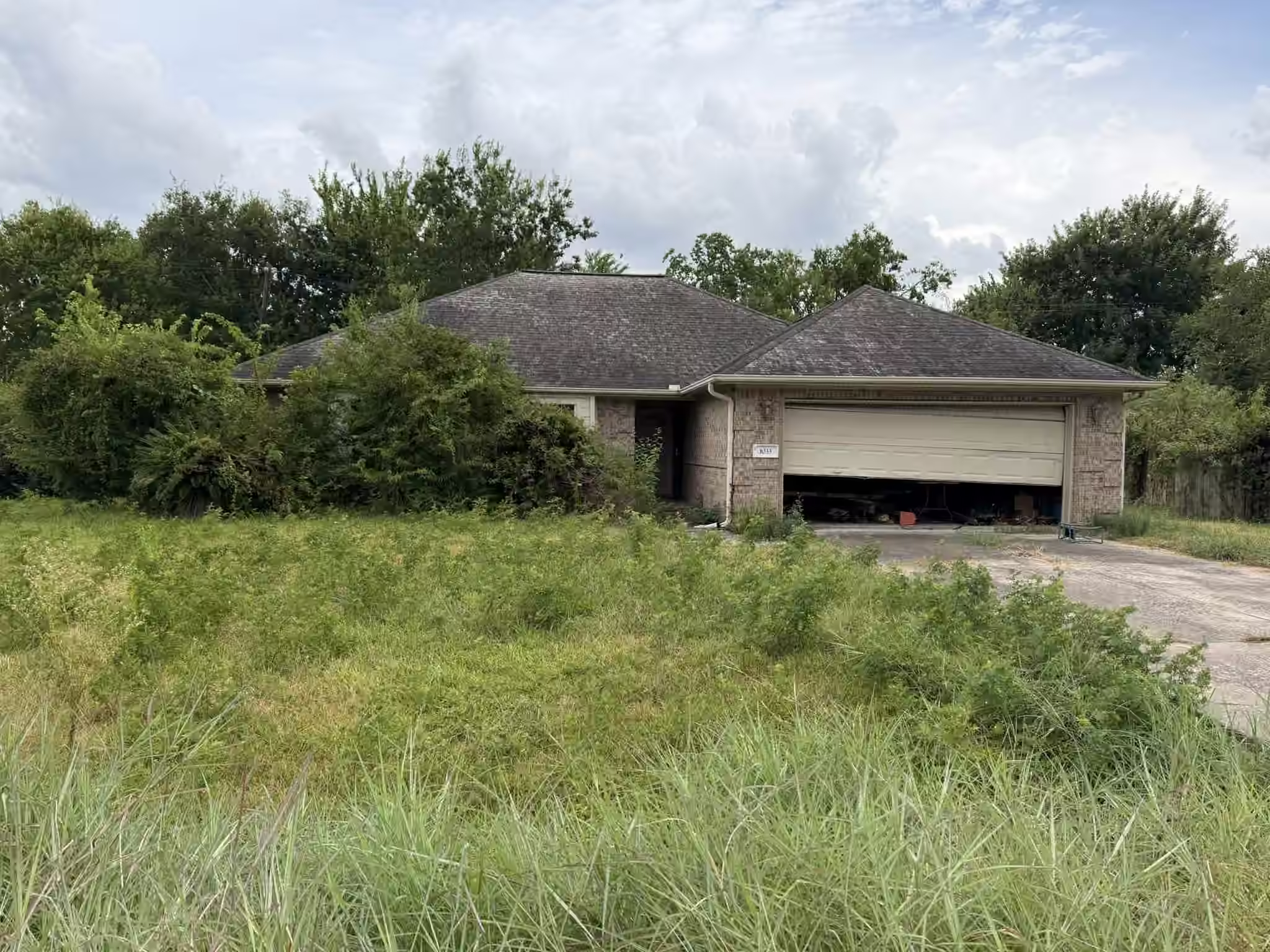 Photo 6 of 1033 Theresa Street, Houston, TX