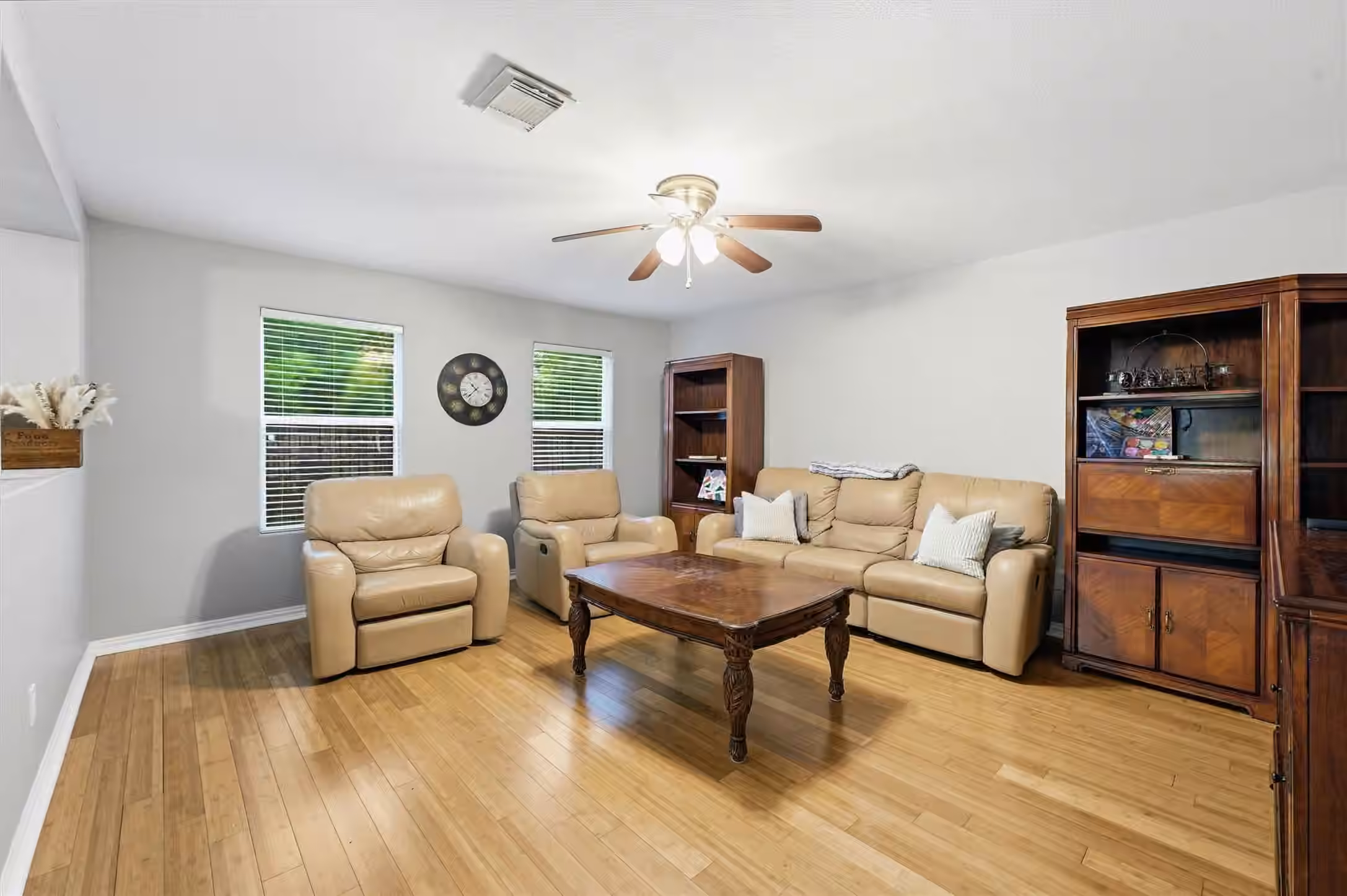 Photo 5 of 426 Mystic Glen Loop, Kingwood, TX