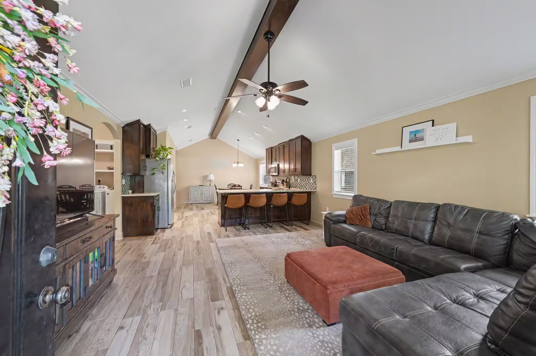 Photo 6 of 9589 Thousand Oaks Loop, Montgomery, TX
