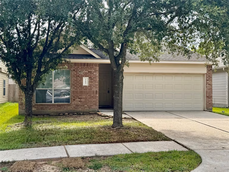 Photo of 21603 Falvel Sunrise Court, Spring, TX