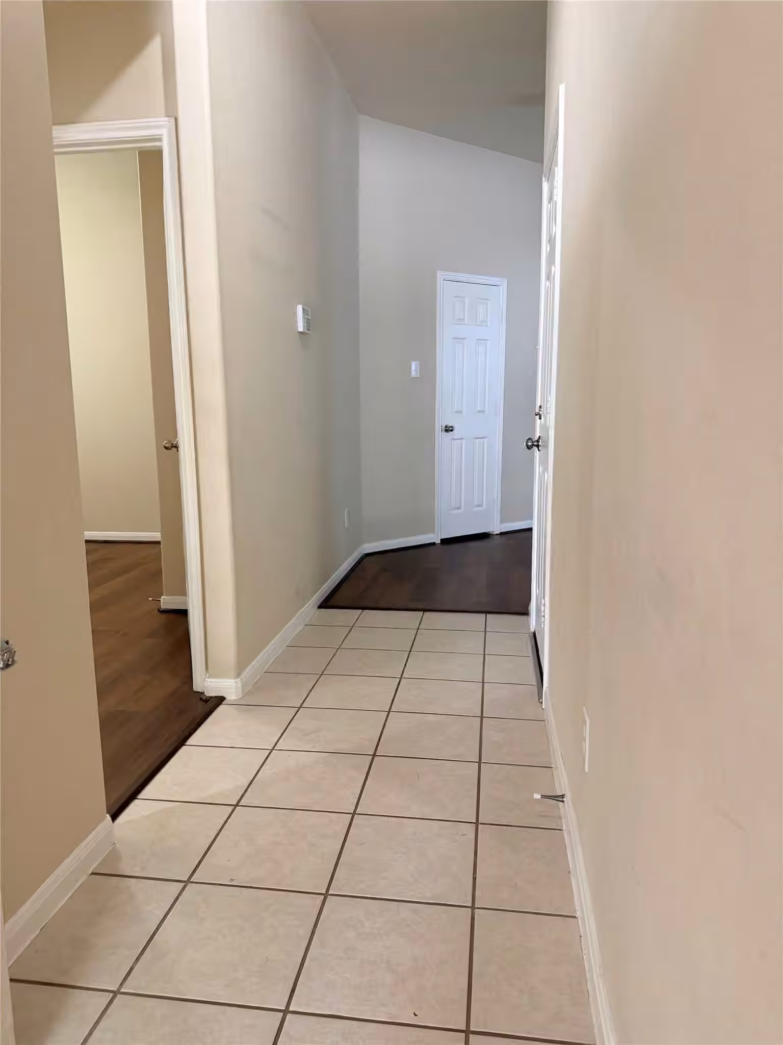 Photo 7 of 21603 Falvel Sunrise Court, Spring, TX