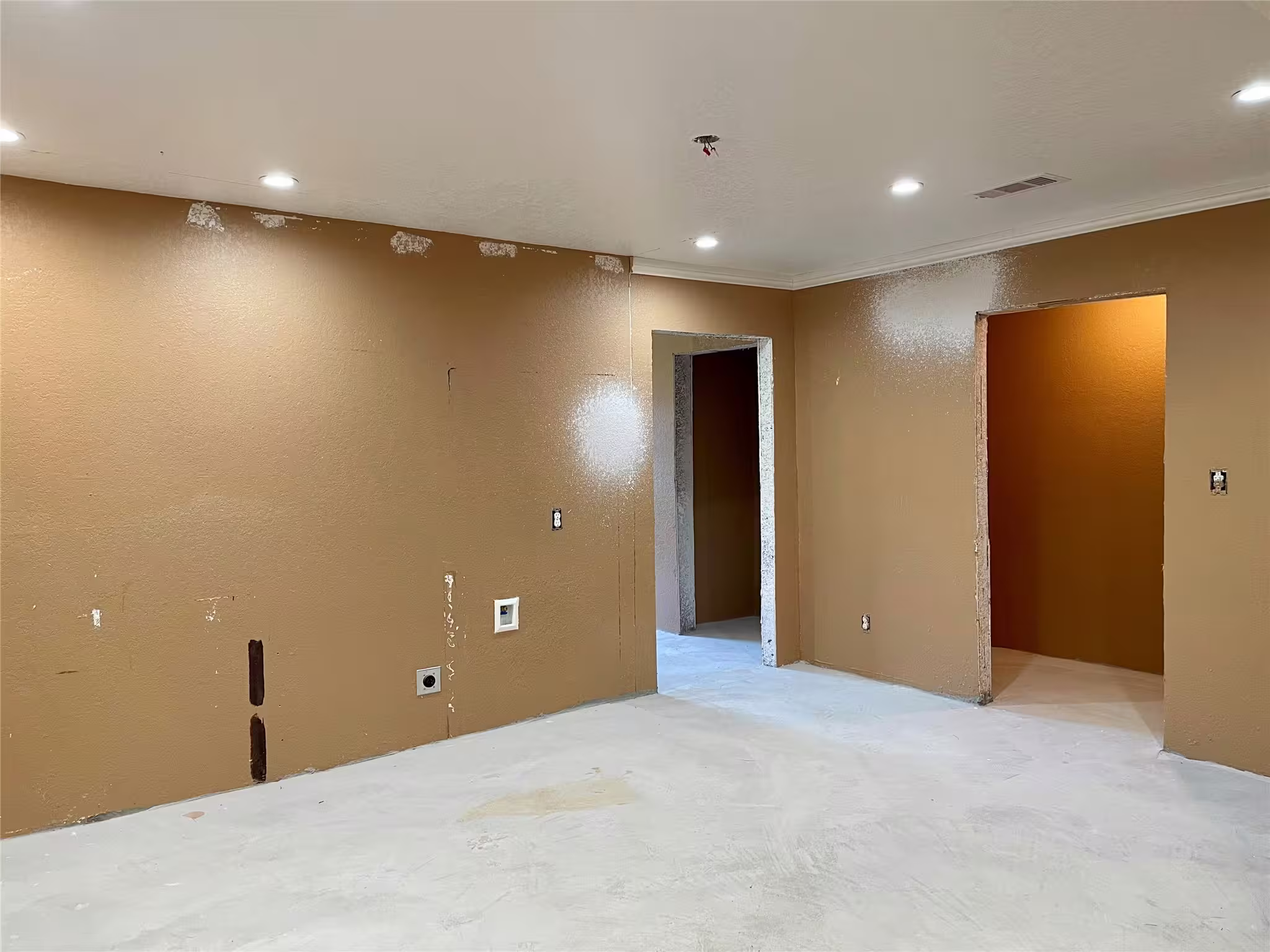 Photo 6 of 903 W 8th Street, Freeport, TX