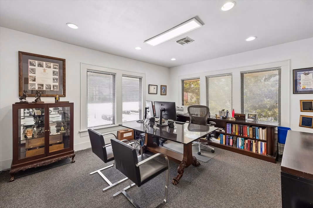 Photo 3 of 1601 Westheimer Road C, Houston, TX