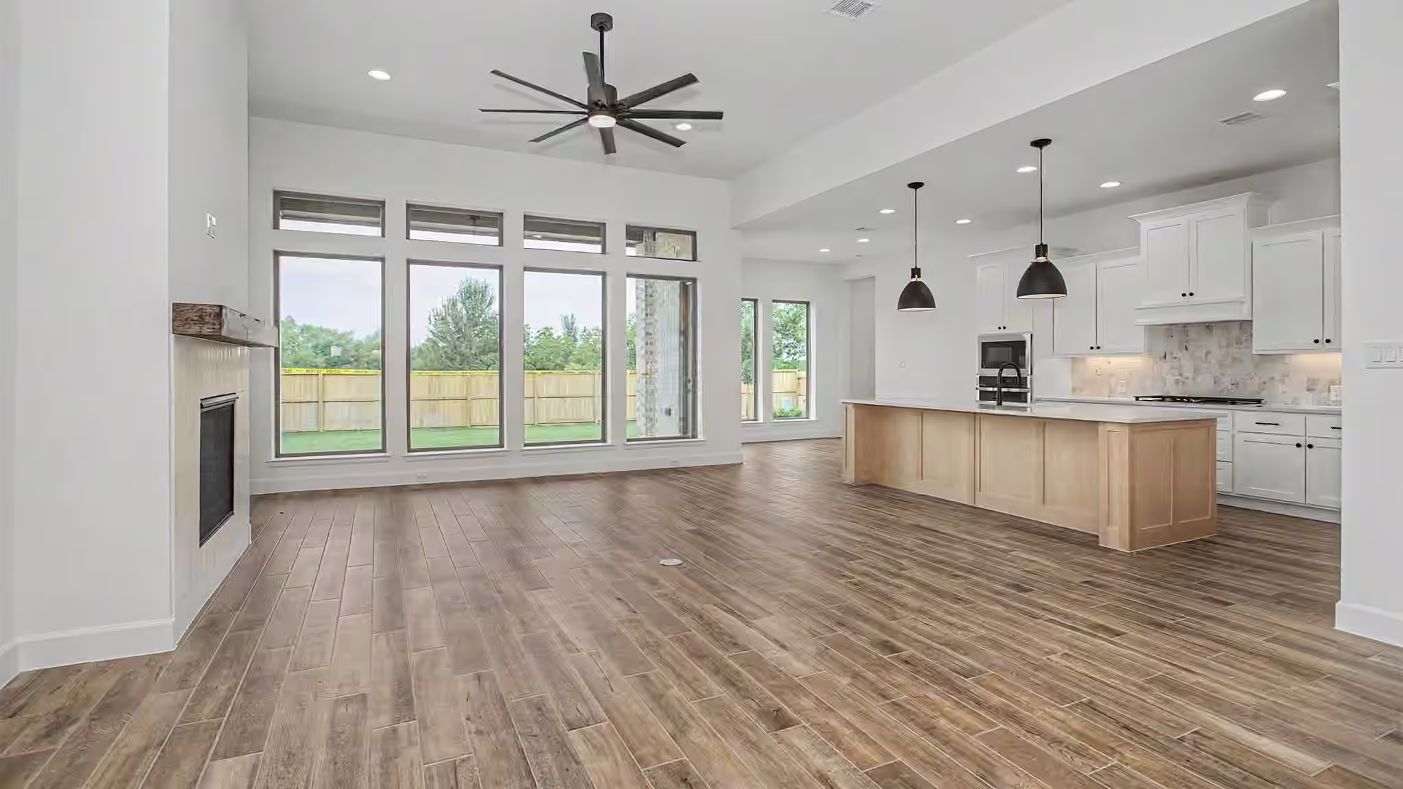 Photo 6 of 1217 Emerald Lake Drive, Richmond, TX
