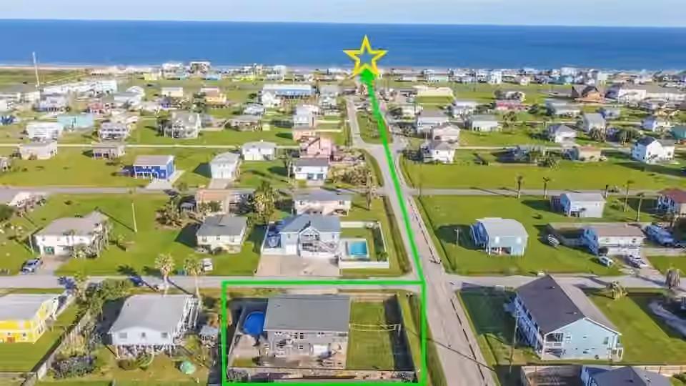 Photo 2 of 16538 Jean Lafitte Road, Jamaica Beach, TX