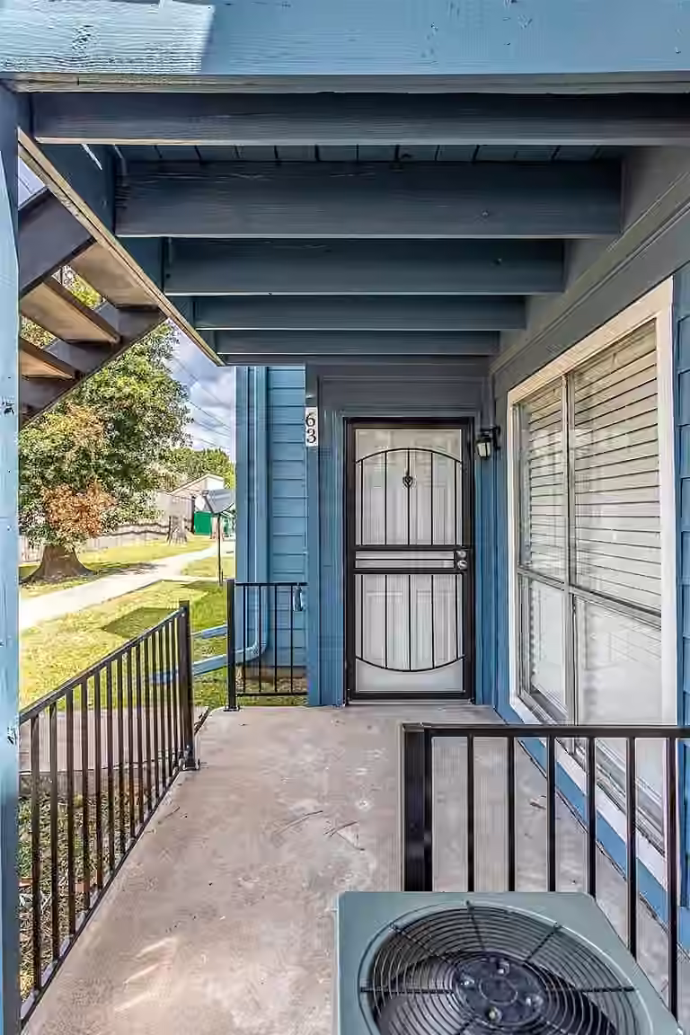 Photo of 10001 Westpark Drive 63, Houston, TX