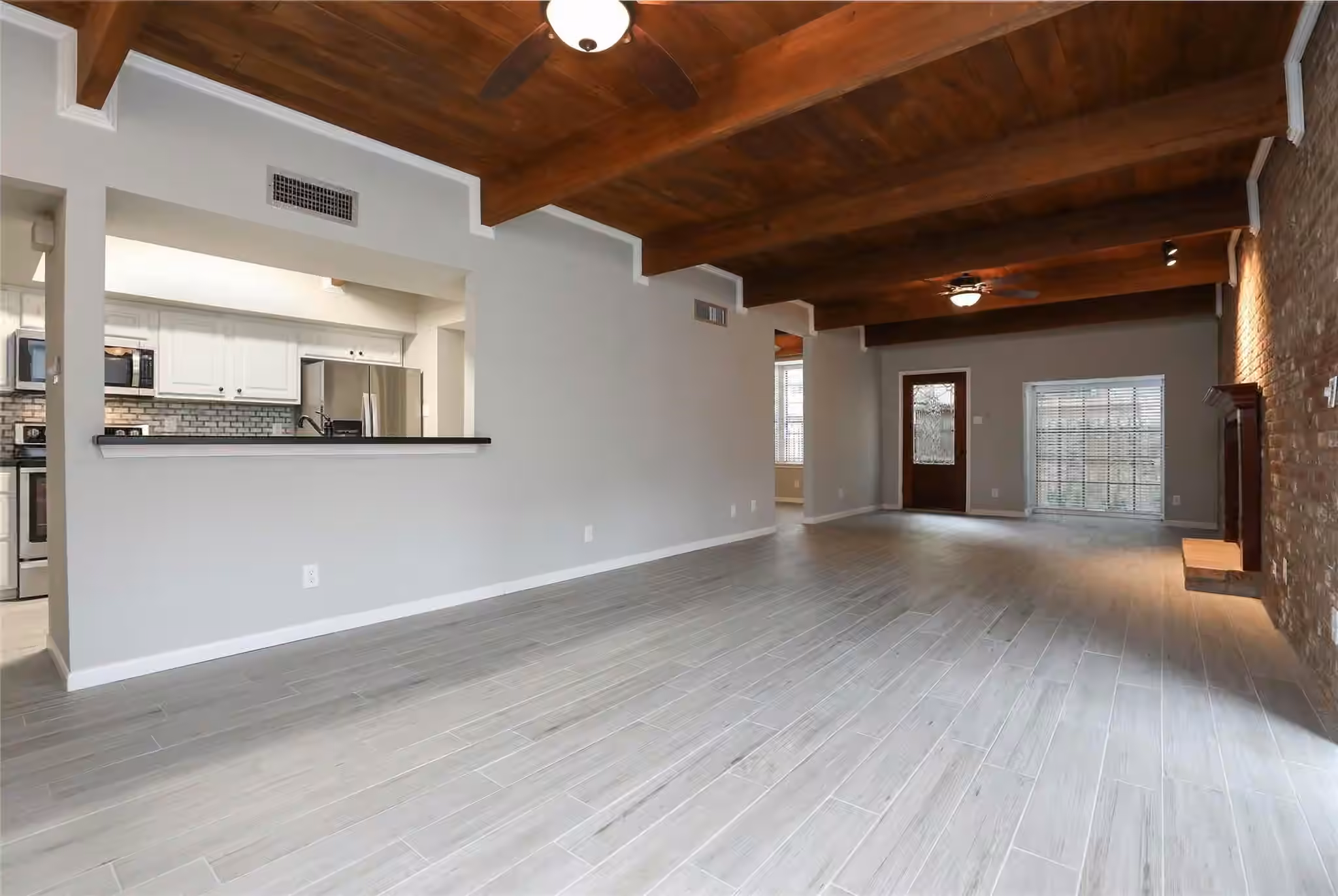 Photo 6 of 5370 Brownway Street D33, Houston, TX