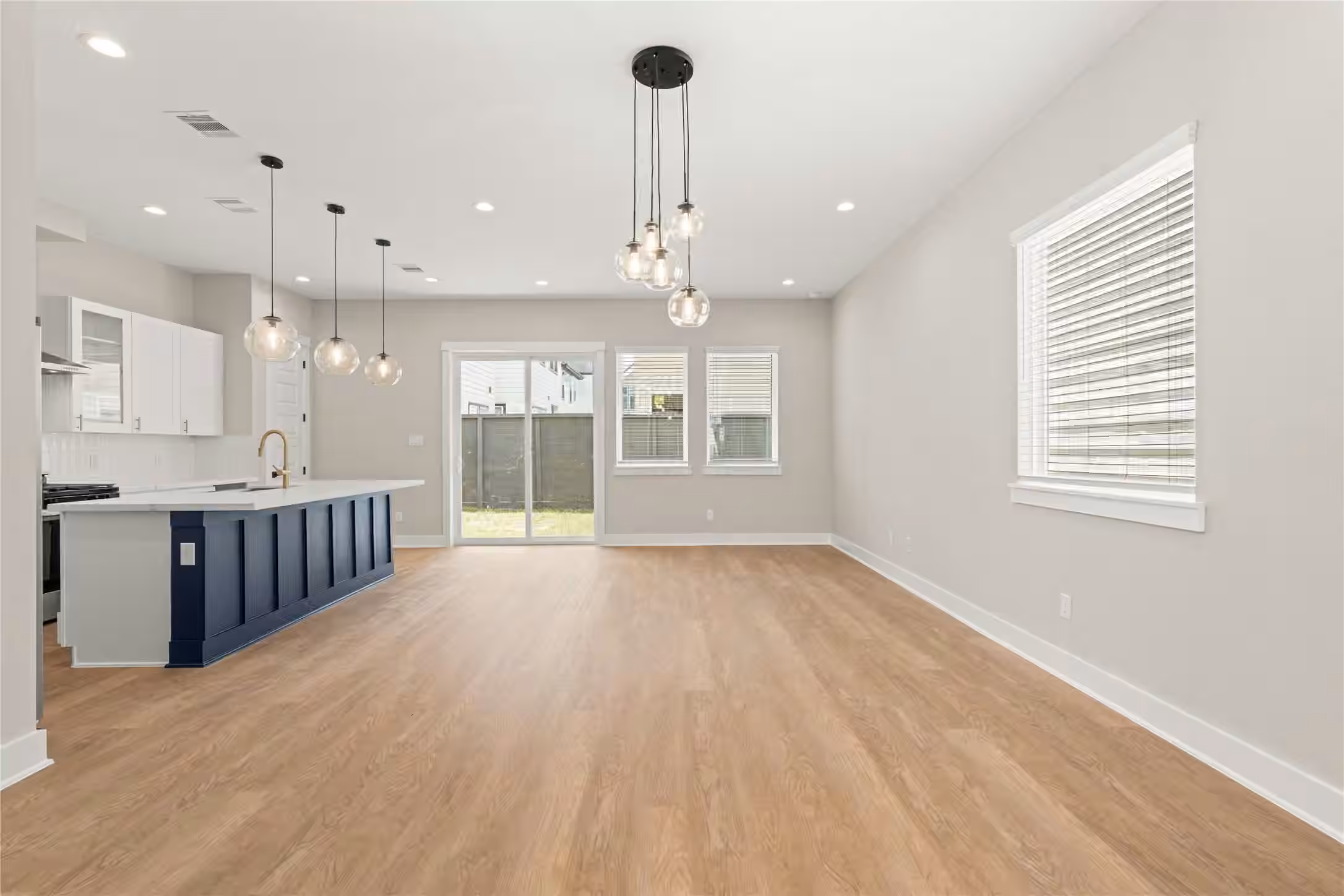 Photo 7 of 5925 Wheatley Lane, Houston, TX