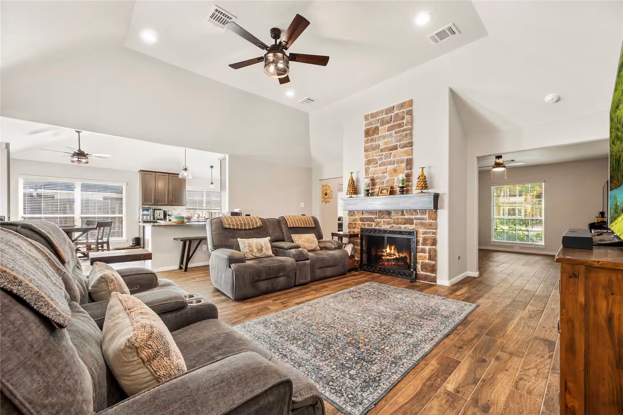 Photo 7 of 16222 Rainbow Lake Road, Houston, TX