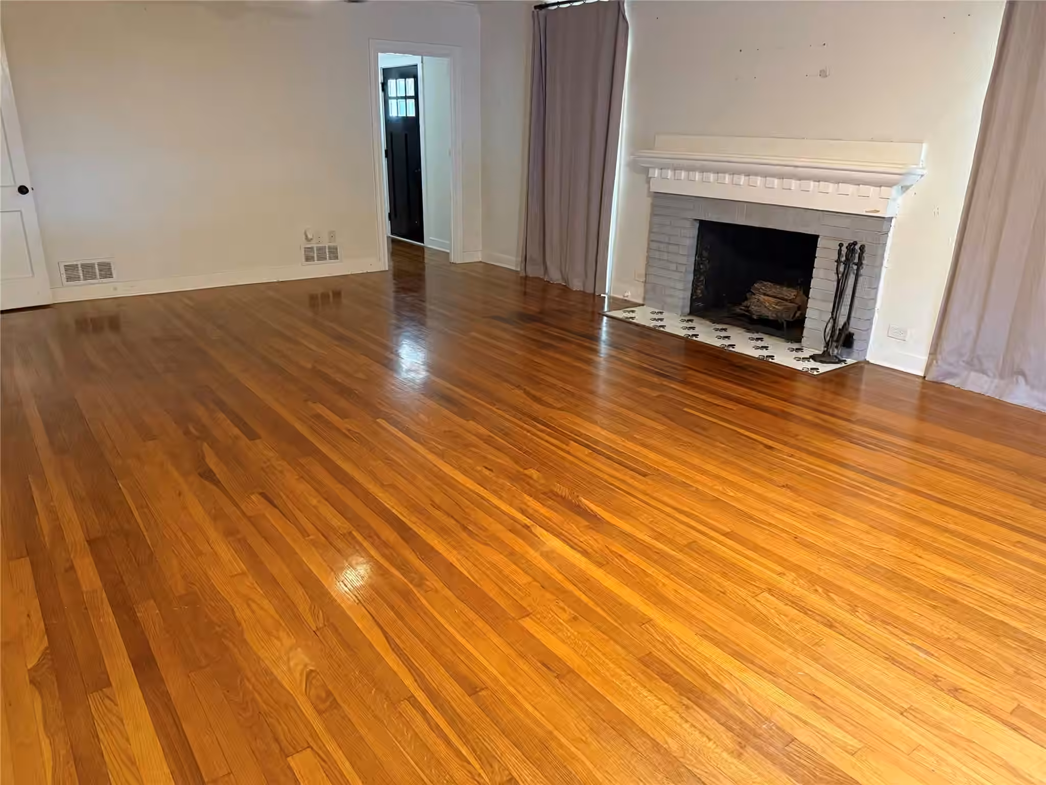 Photo 6 of 707 S Mccarty Avenue, Eagle Lake, TX
