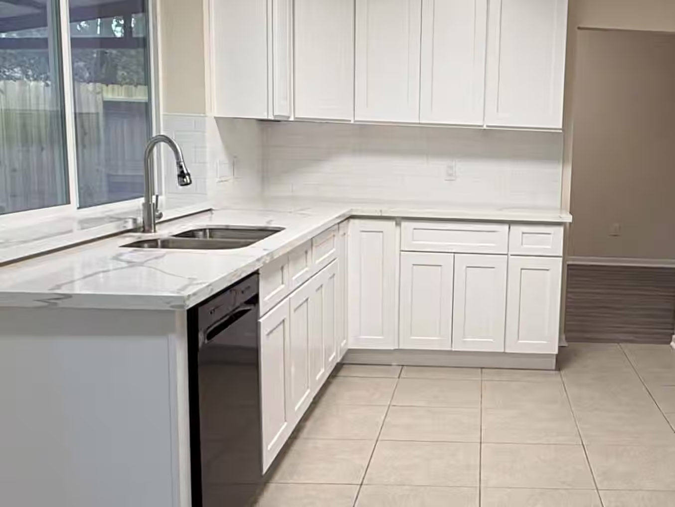 Photo 3 of 2802 Sunshine Circle, Sugar Land, TX