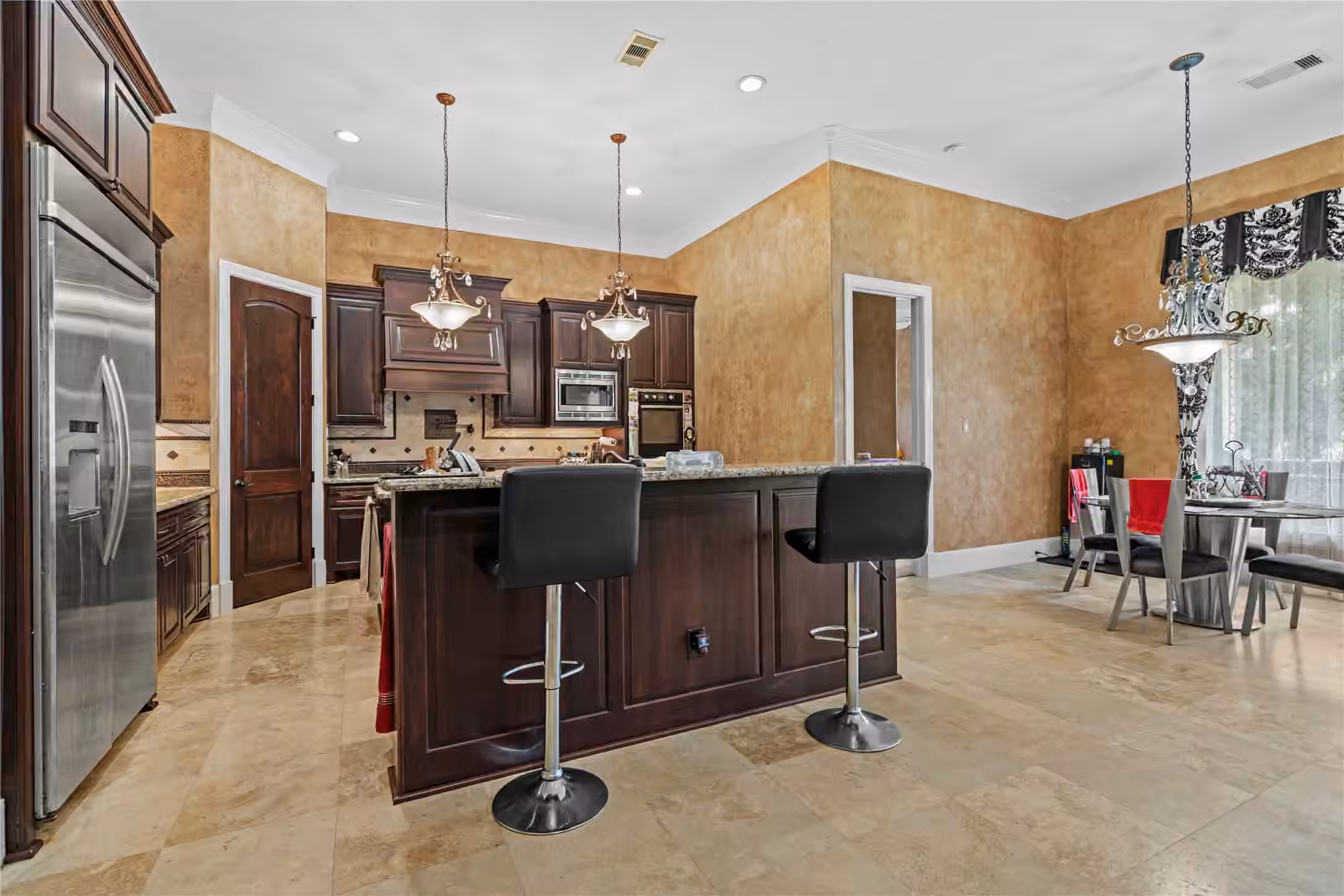 Photo 7 of 11822 Montmarte Boulevard, Houston, TX