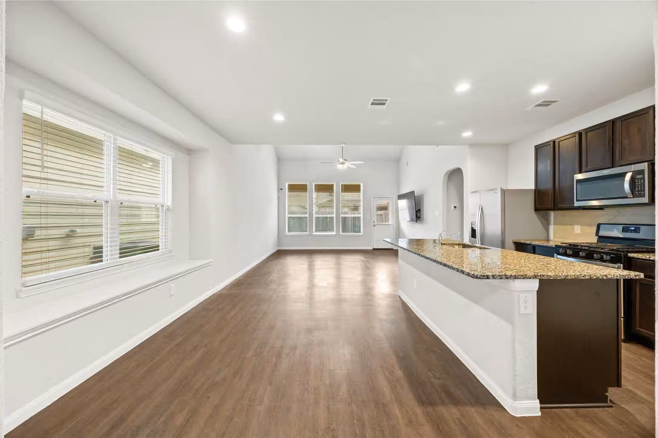 Photo 5 of 17514 Cuthbert Street, Humble, TX