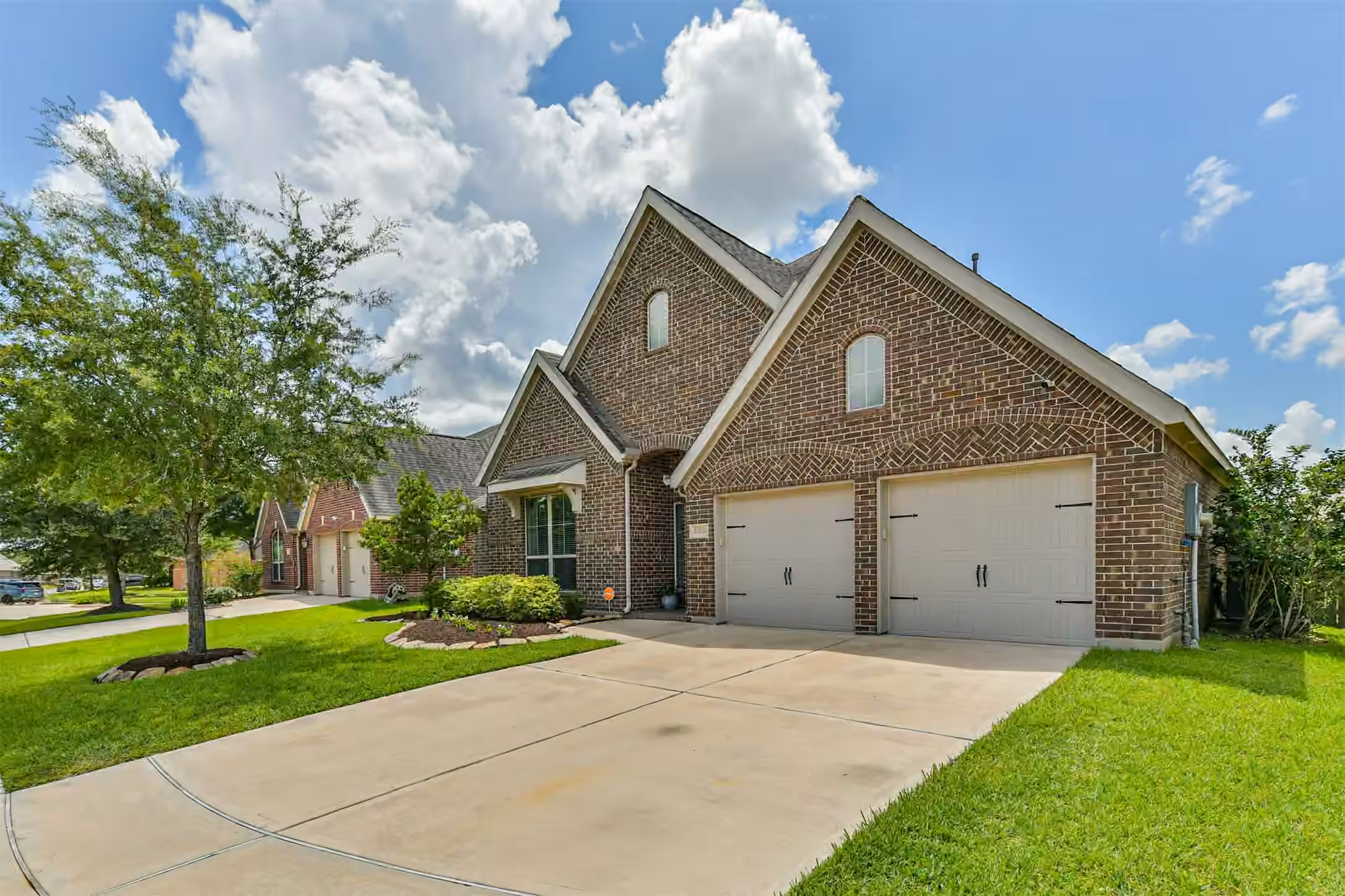 Photo 2 of 13622 Canyon Ranch Drive Drive, Pearland, TX