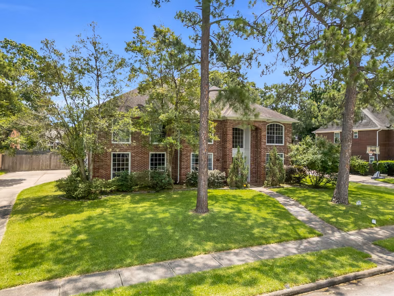 Photo 2 of 1022 Pinewood Lane, Seabrook, TX