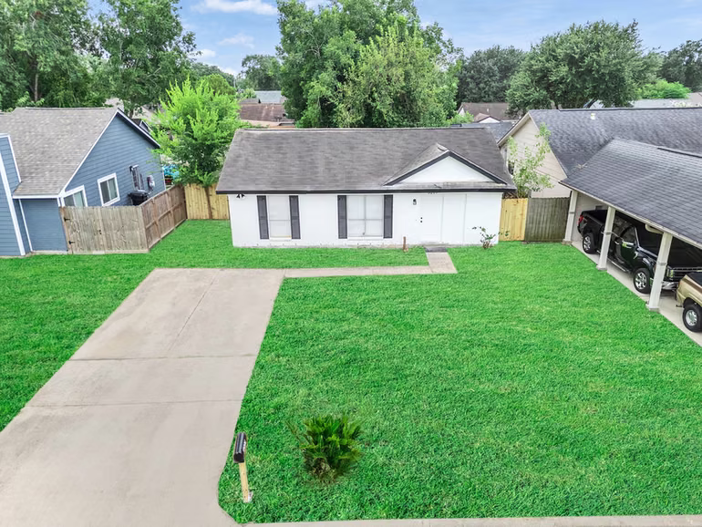 Photo 2 of 3207 Brookston Street, Houston, TX