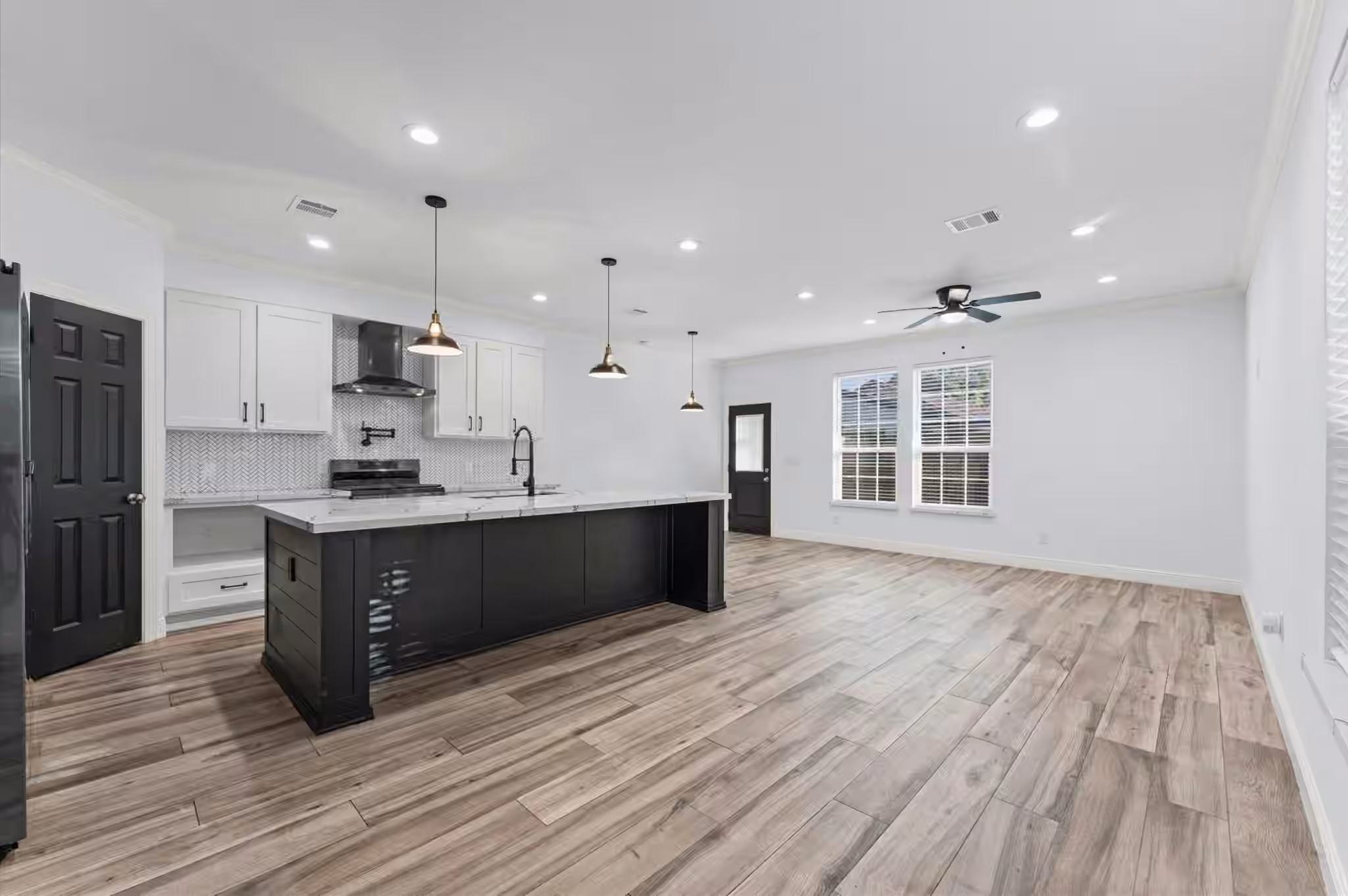 Photo 5 of 7318 Avenue J, Houston, TX