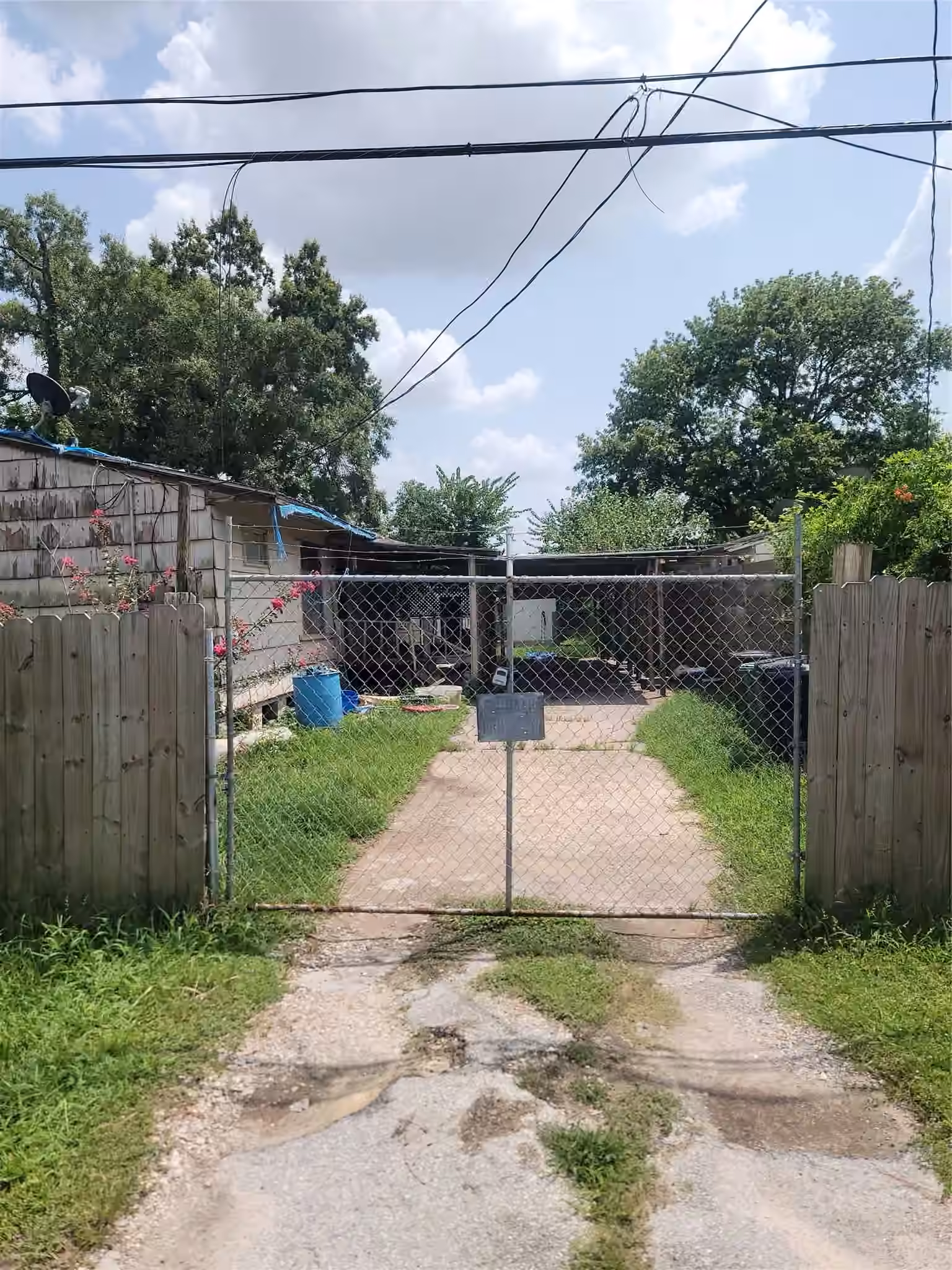 Photo 5 of 9406 Caddo Road, Houston, TX