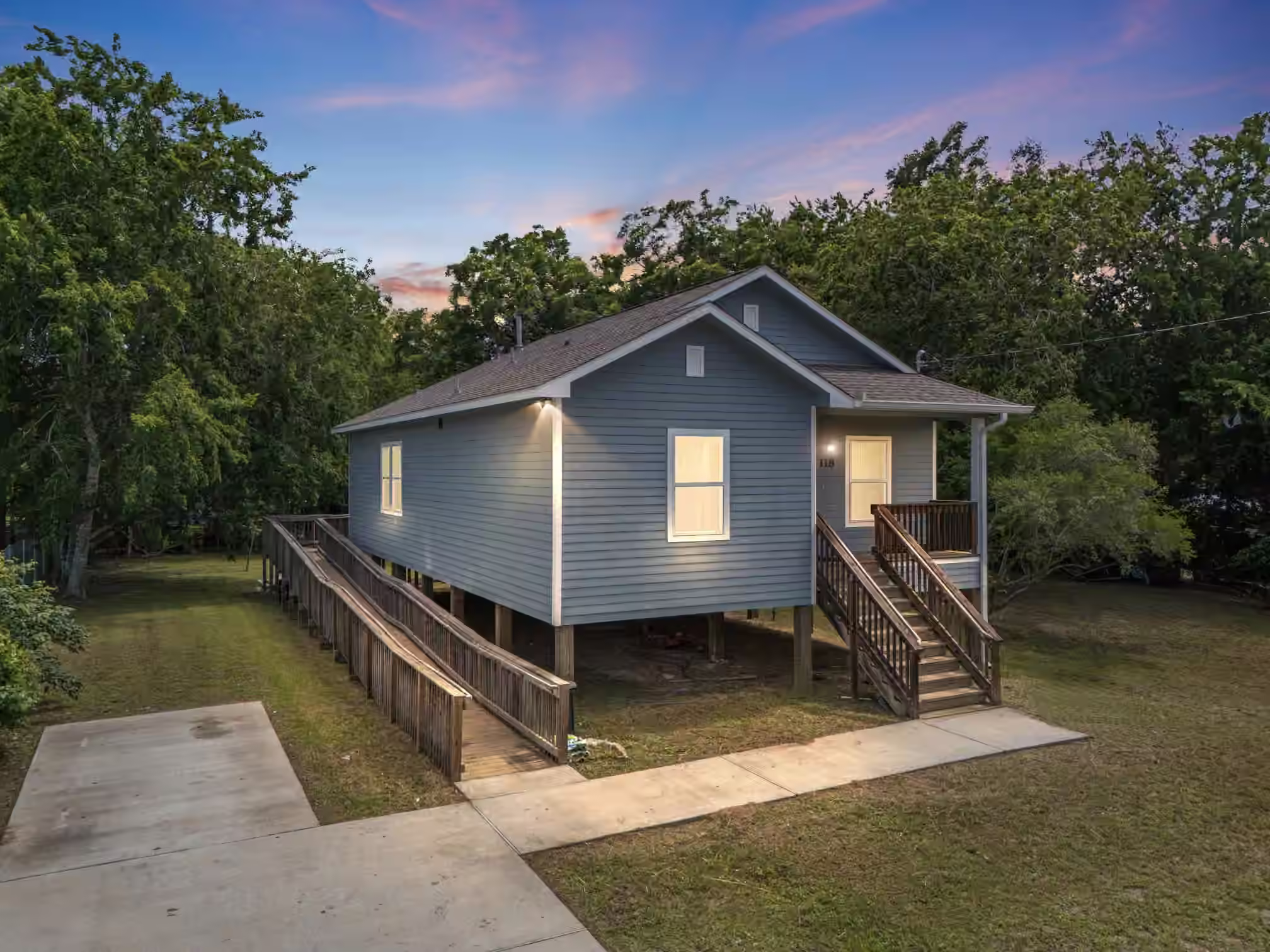 Photo of 118 W Dahlgreen, Wharton, TX