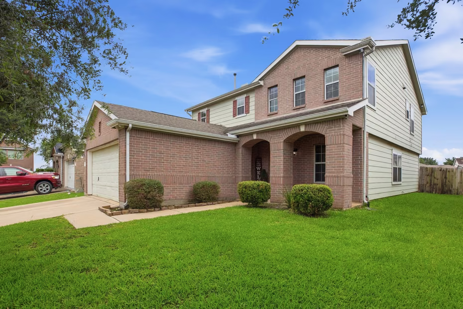 Photo of 20507 Pinos Verde Drive, Cypress, TX 77433
