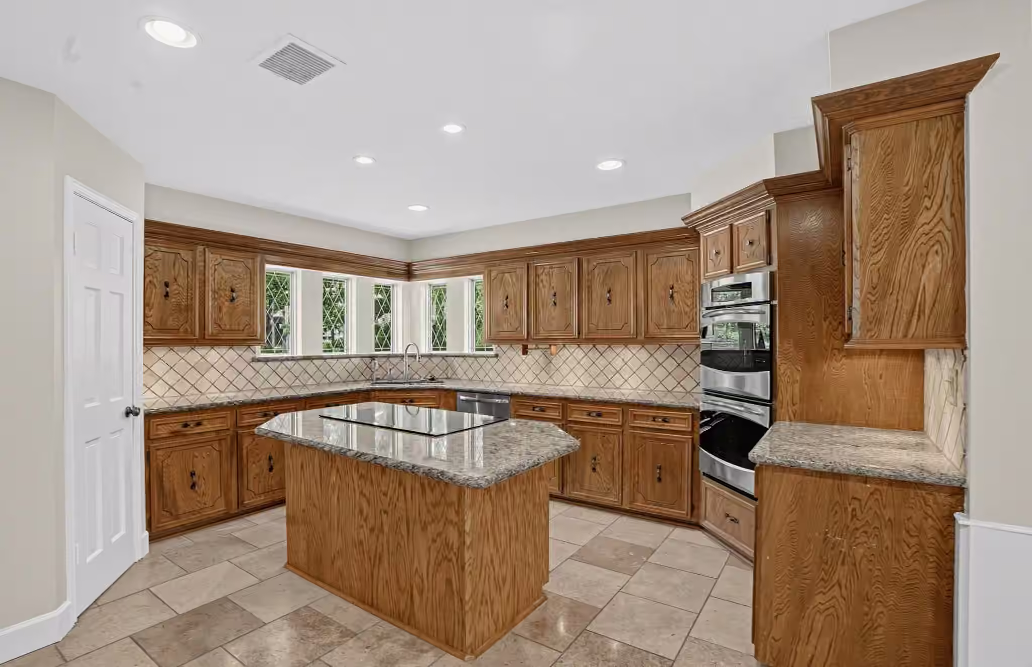 Photo 7 of 19003 White Candle Drive, Spring, TX