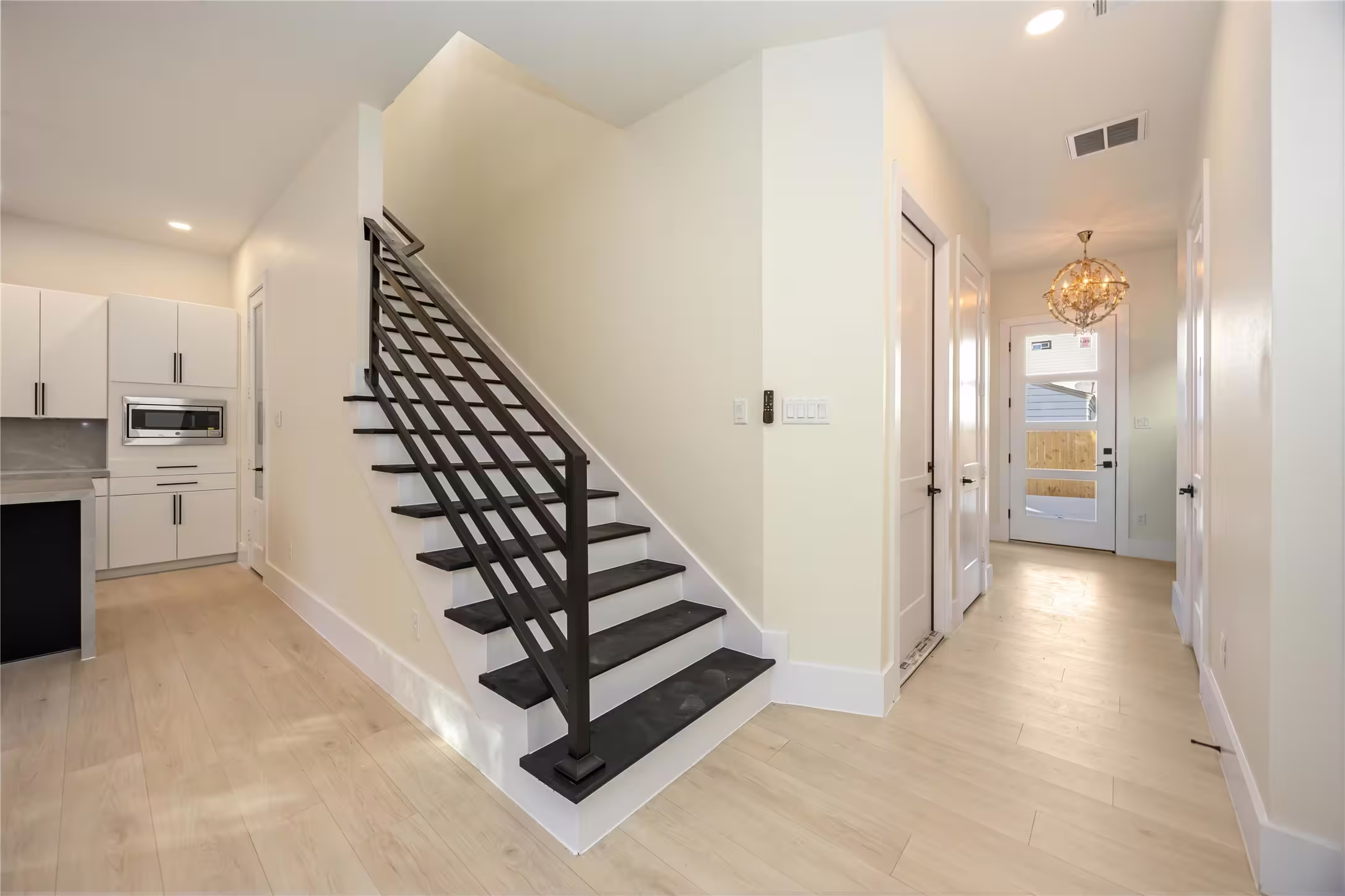 Photo 4 of 7127 England Street, Houston, TX