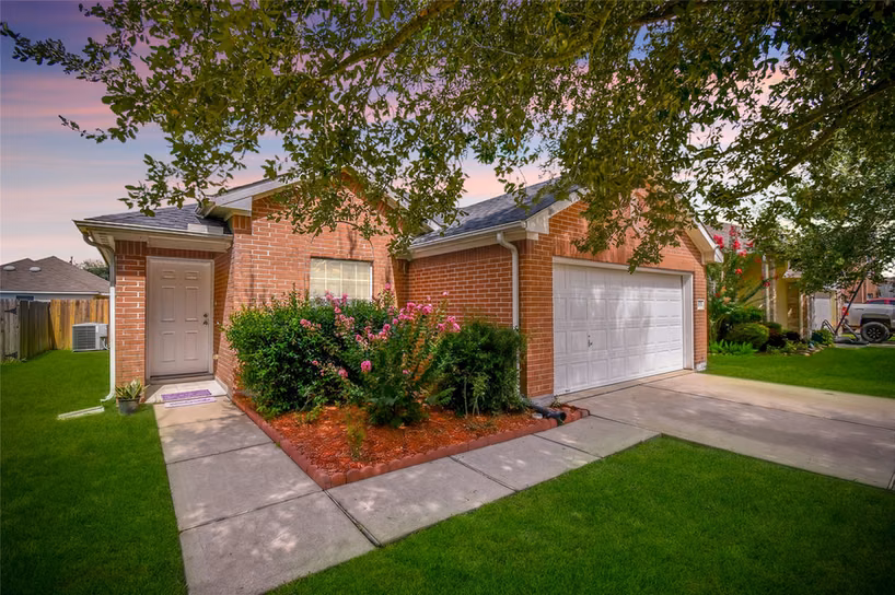Photo of 2319 Blue Reef Drive, Katy, TX 77449