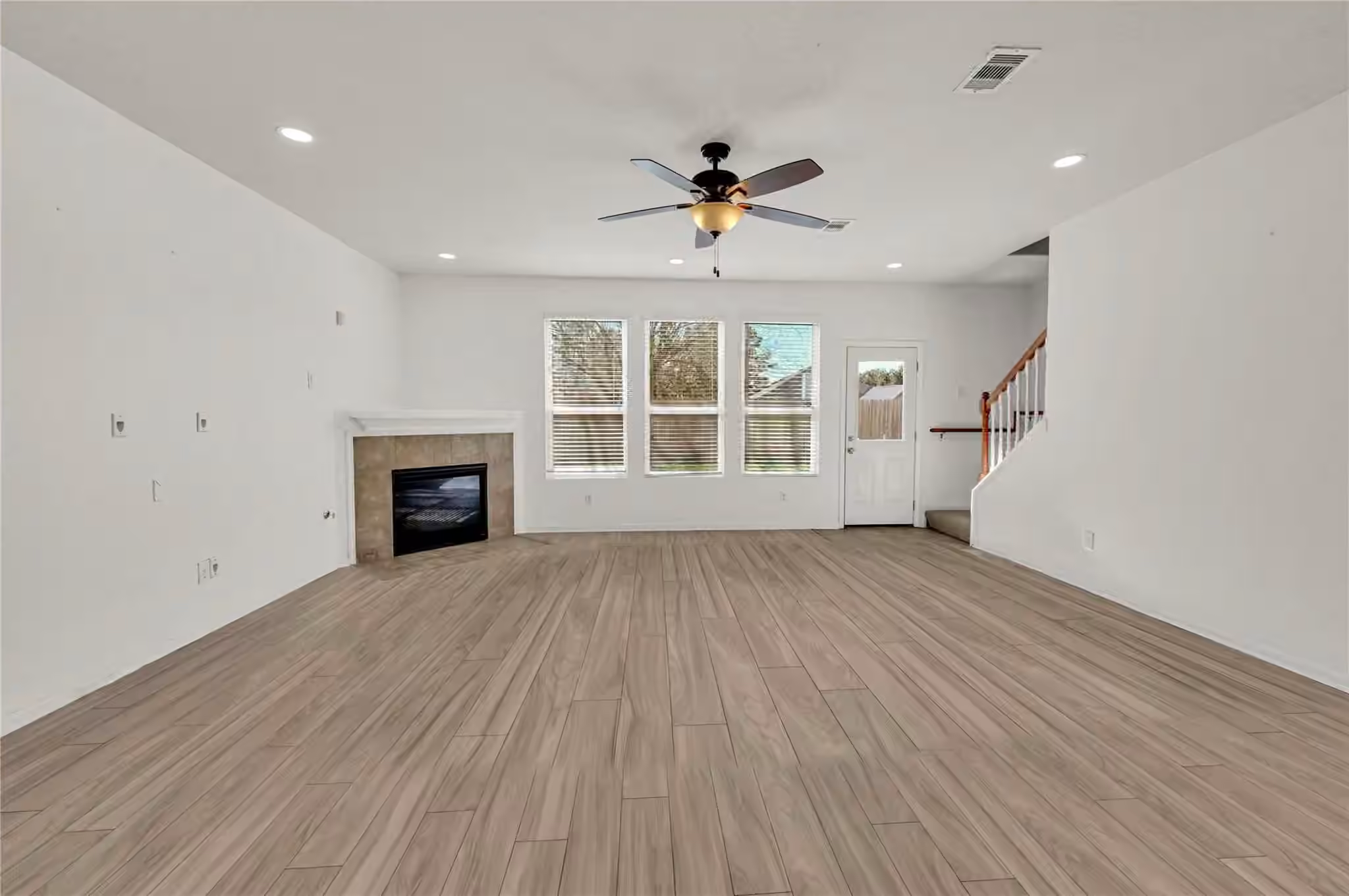 Photo 3 of 19739 Atherton Bend Lane, Cypress, TX