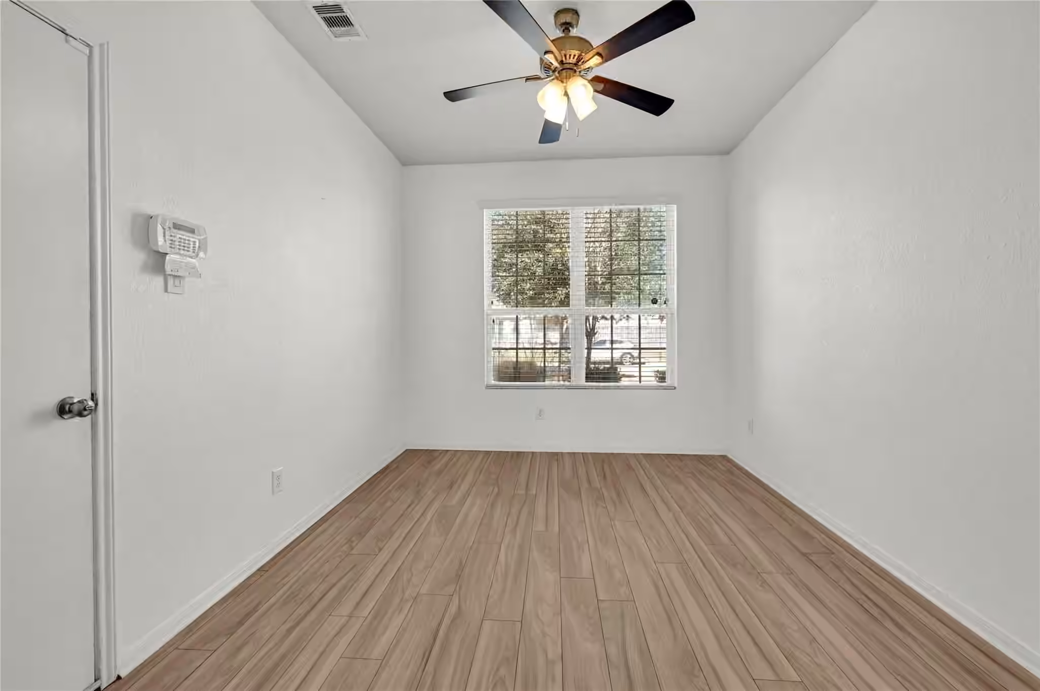 Photo 7 of 19739 Atherton Bend Lane, Cypress, TX