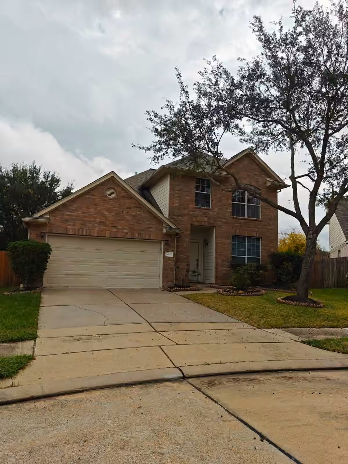 Photo of 16327 Sitella Court, Sugar Land, TX 77498