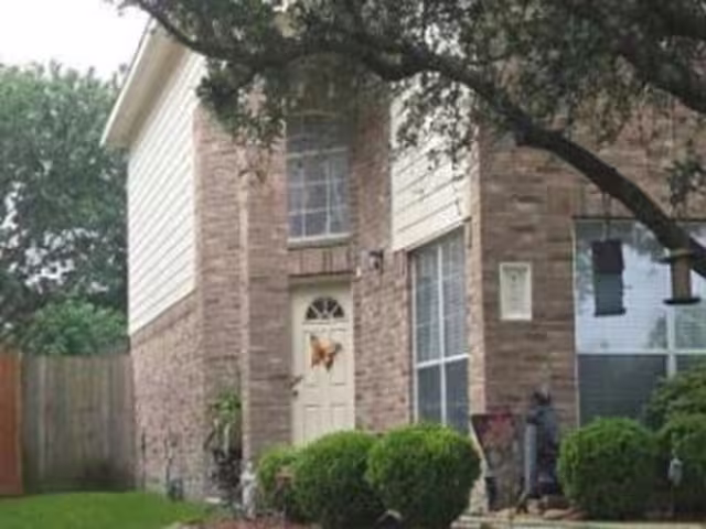 Photo 3 of 16202 Marcelia Drive, Houston, TX